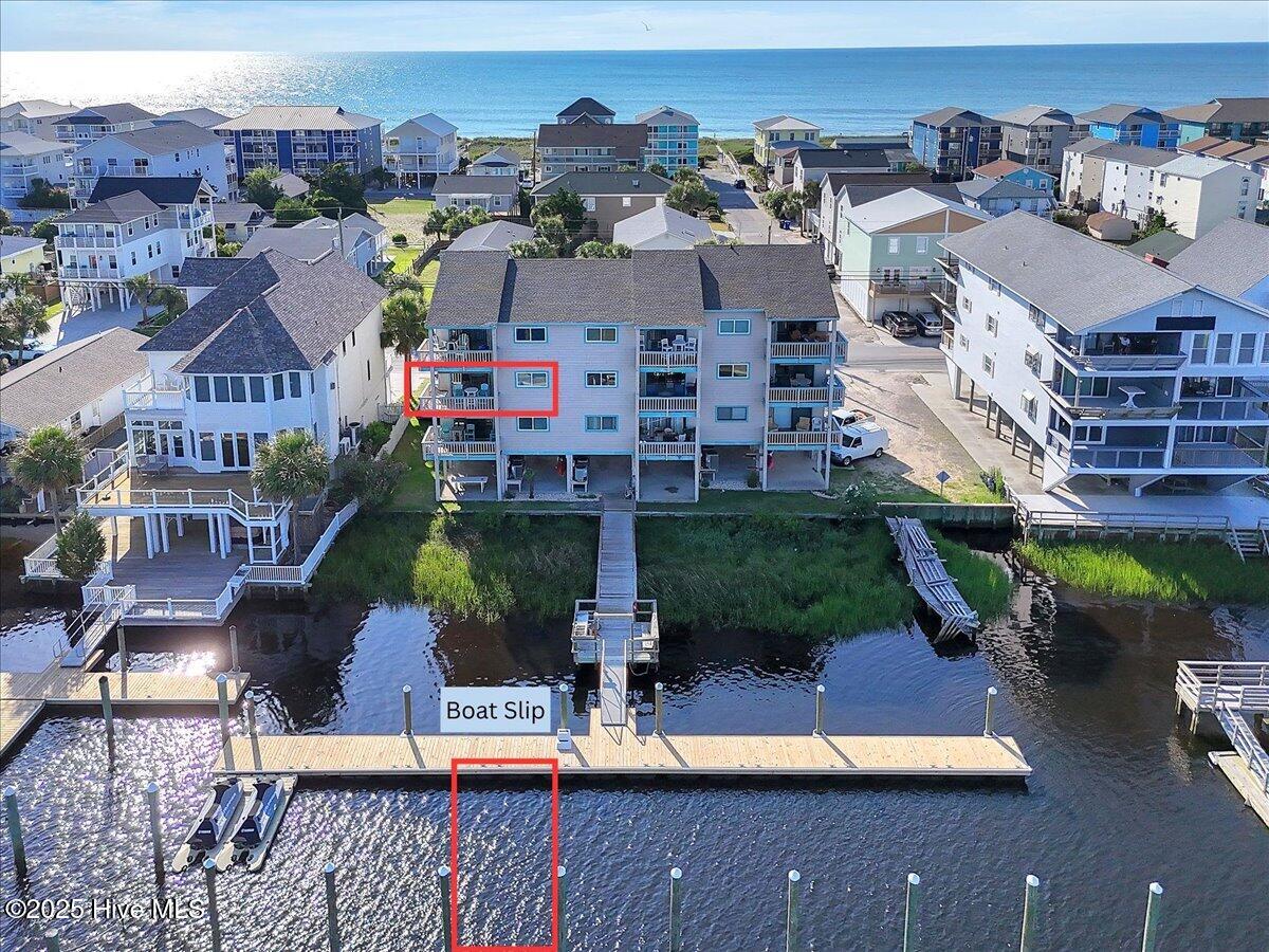 100558526 | Photo 45