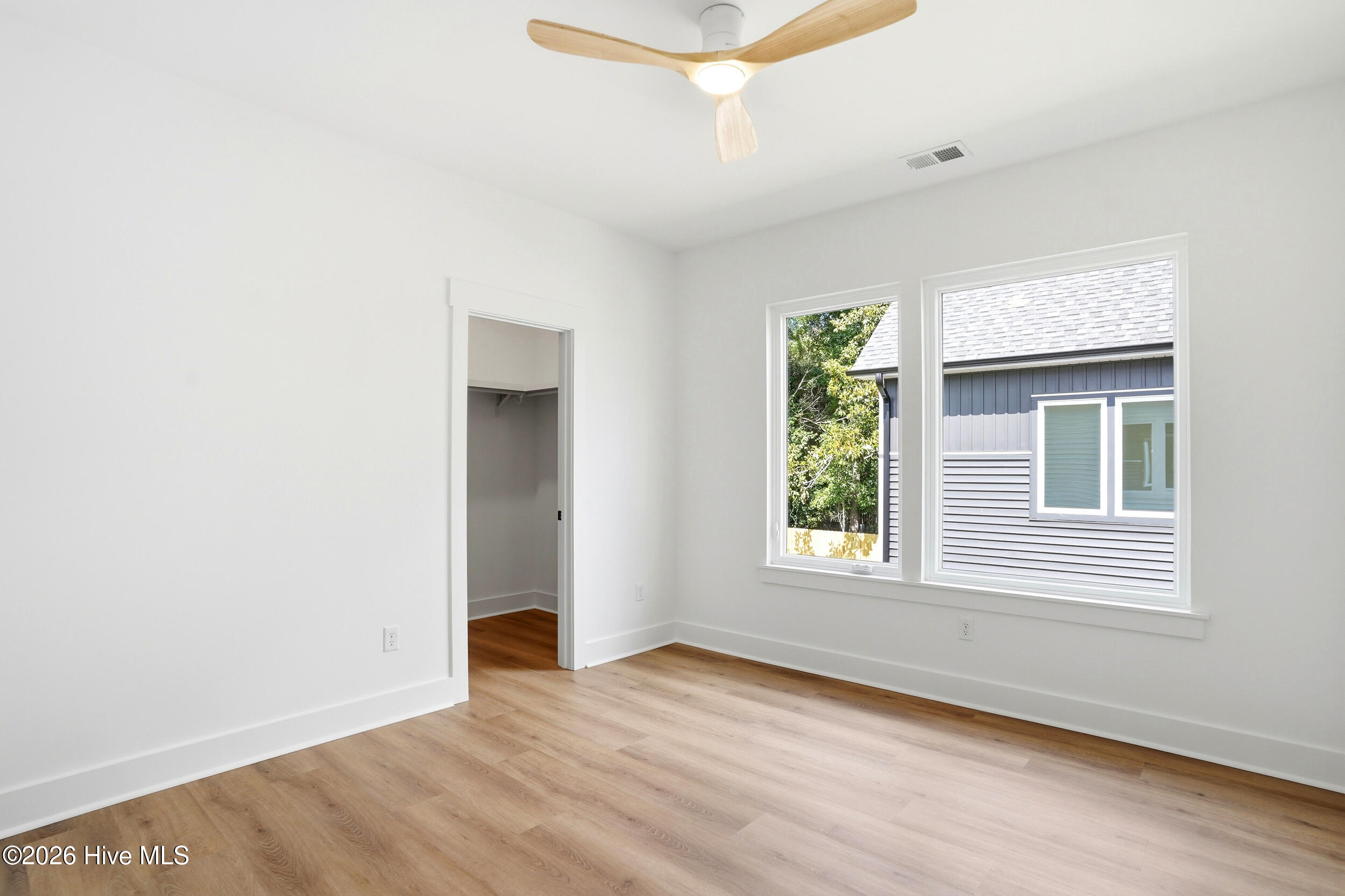 75_011 peachtree avenue