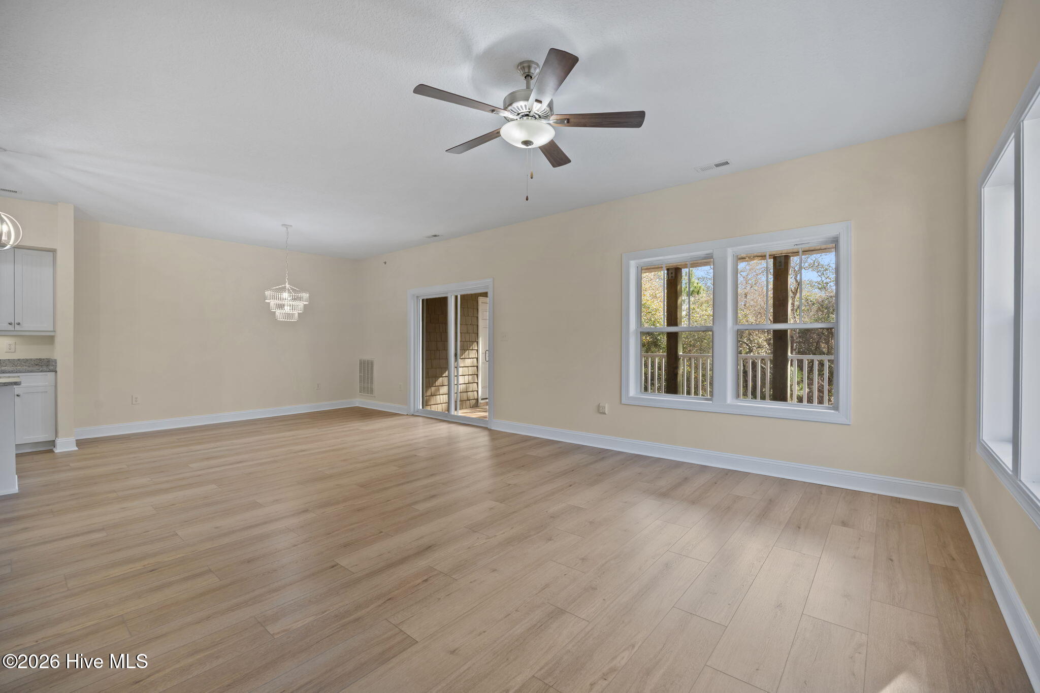 200 Lighthouse Lane UNIT B3, Cedar Point, NC, 28584