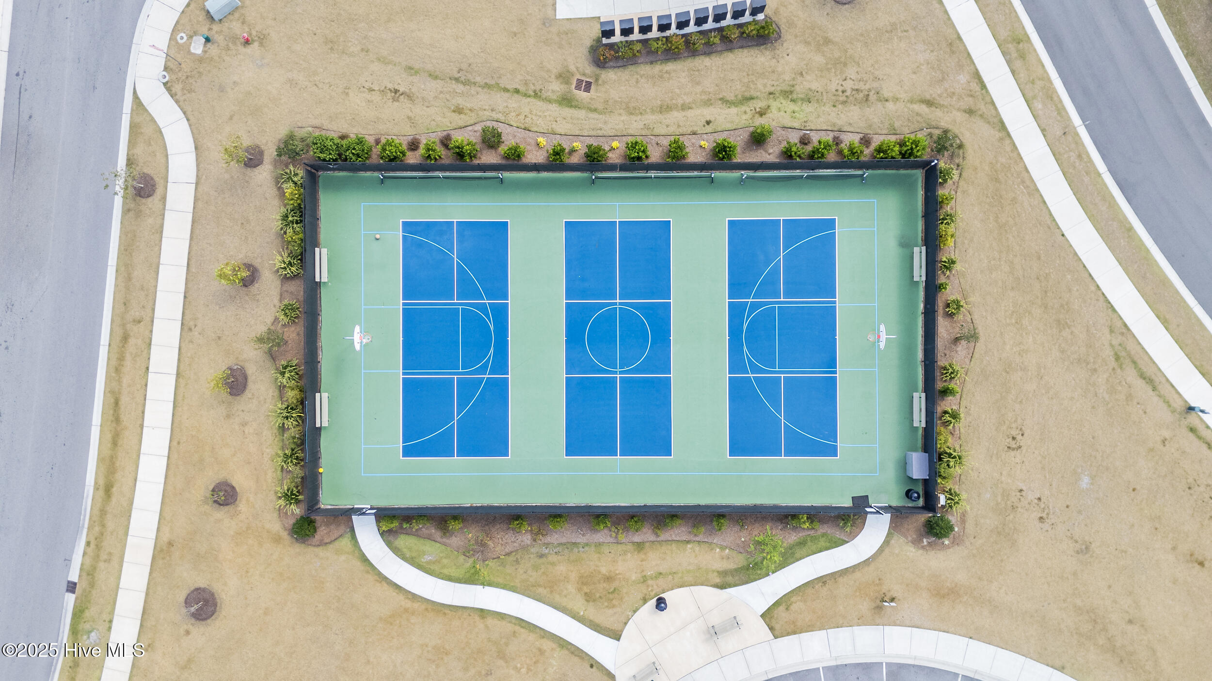 100533883 | Photo 55