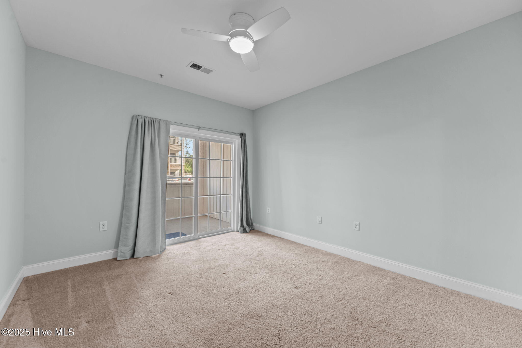 100506684 | Photo 18