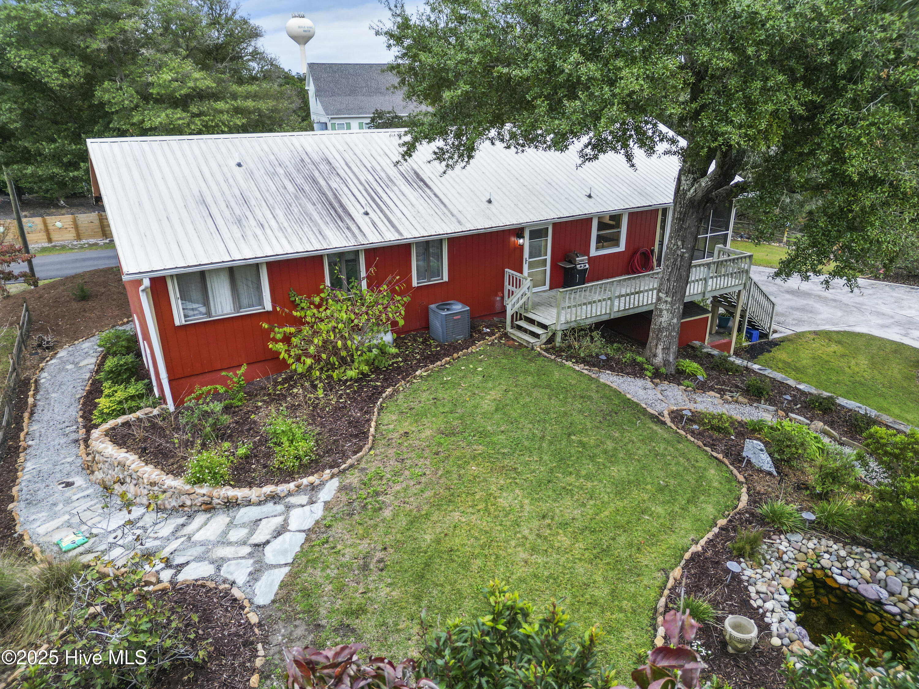 100540990 | Photo 80