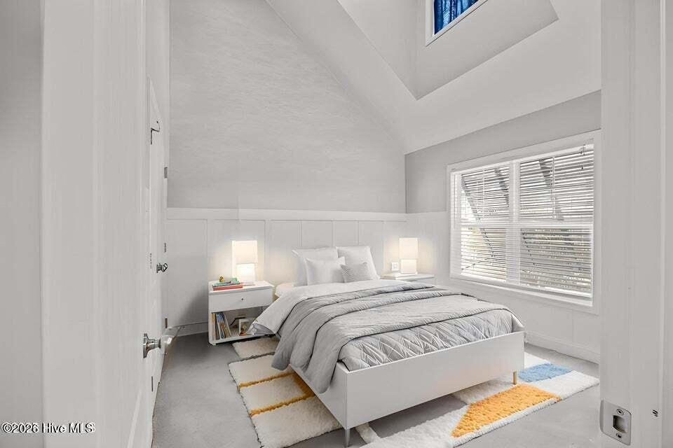 100561855 | Photo 28