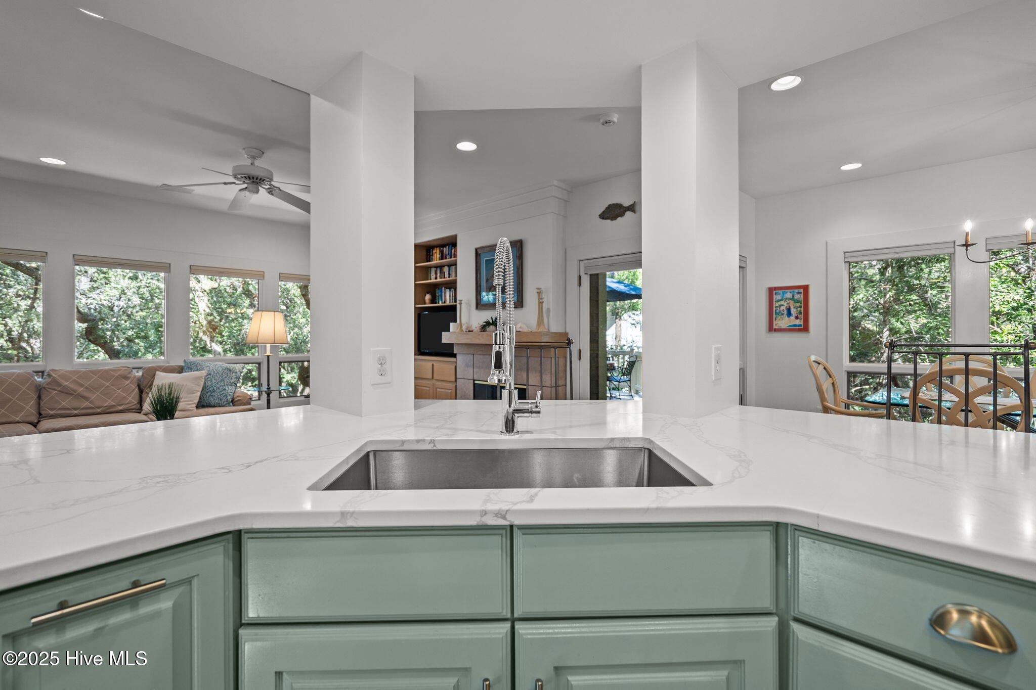 100501952 | Photo 20