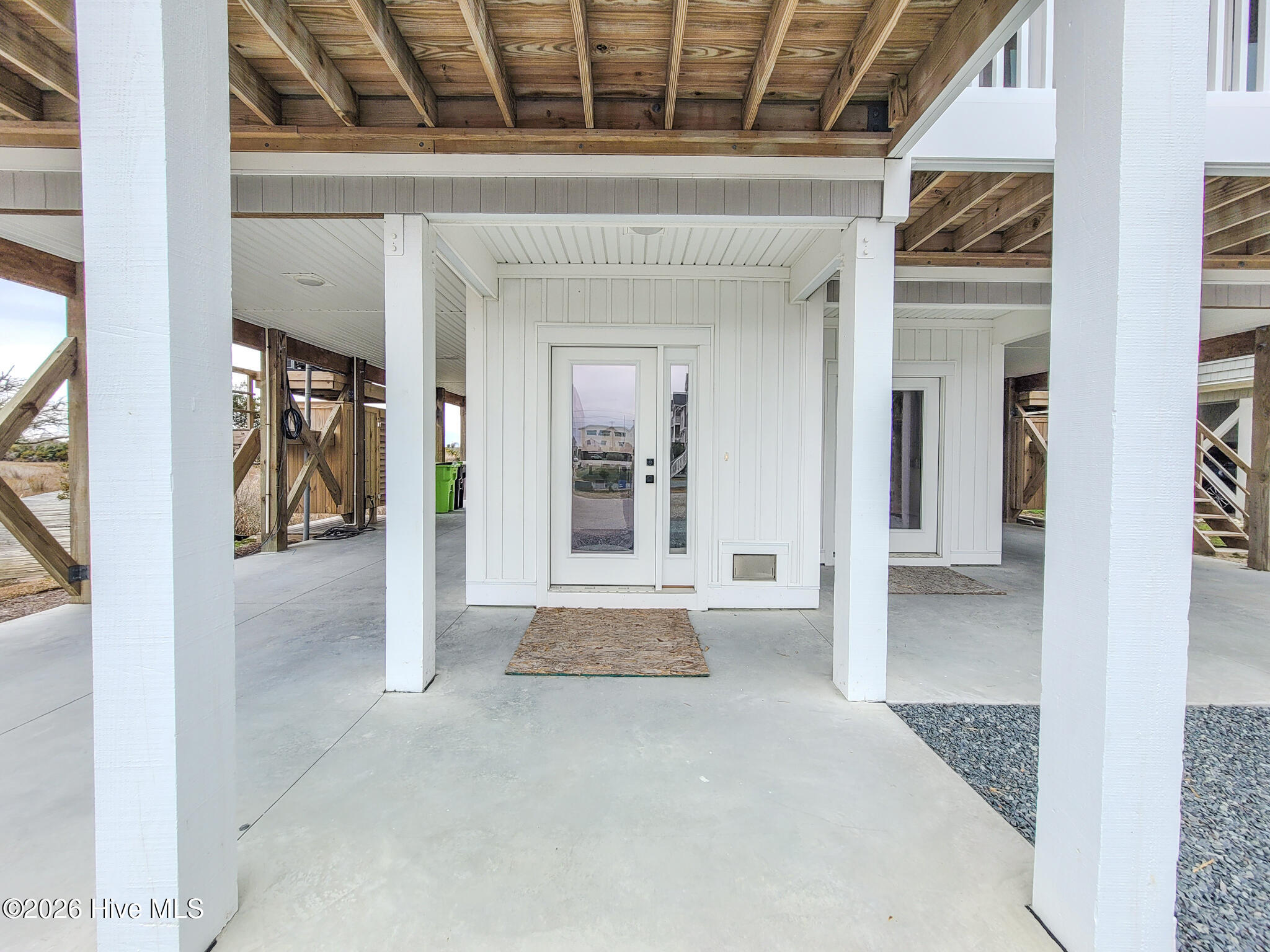 100553641 | Photo 10