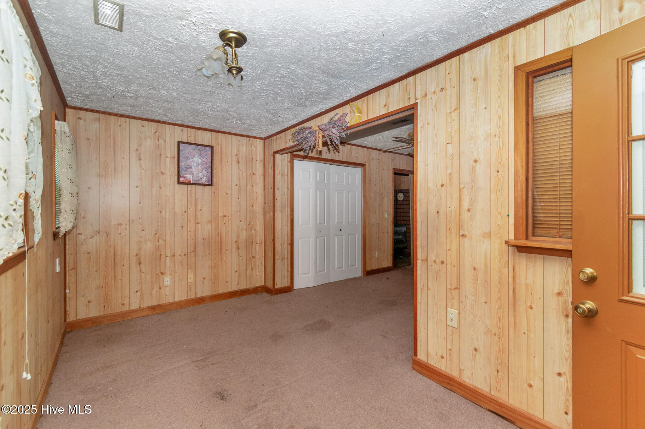 Homes for sale in Lenoir, NC | 811 Queens St Nw, Lenoir, NC 28645 | MLS# 100525367