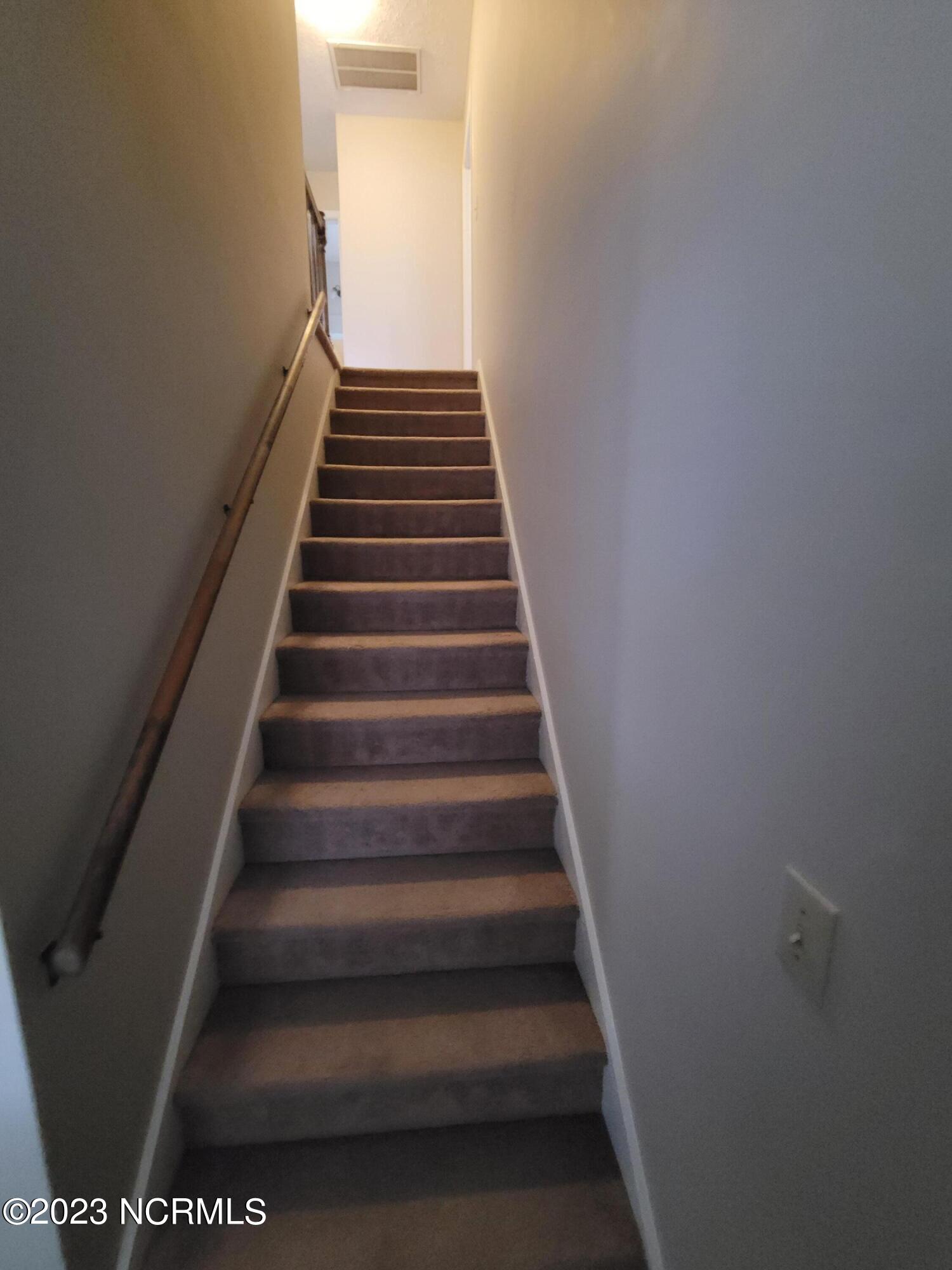 100552770 | Photo 16