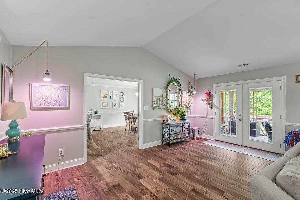 100554498 | Photo 12