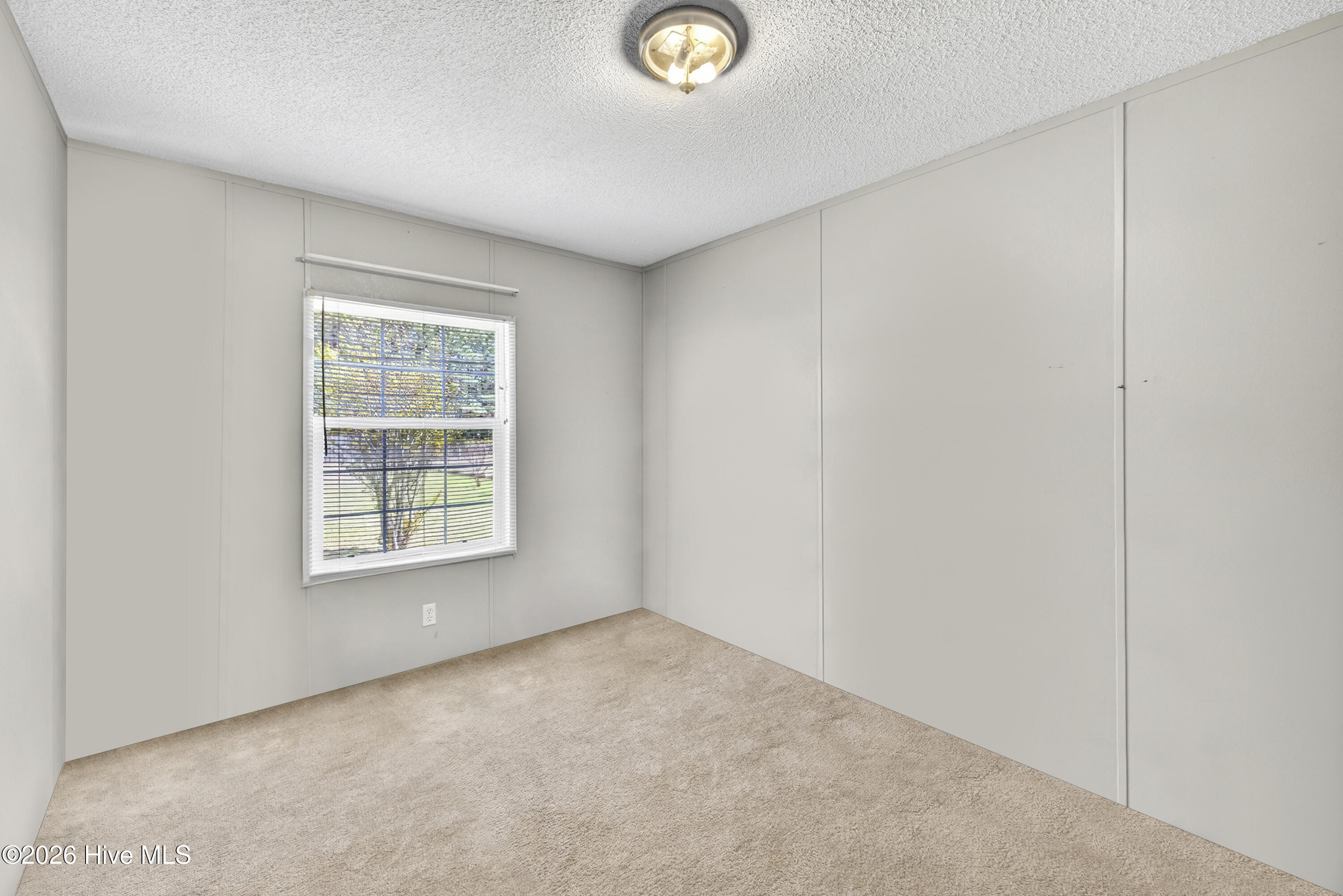 100564882 | Photo 22