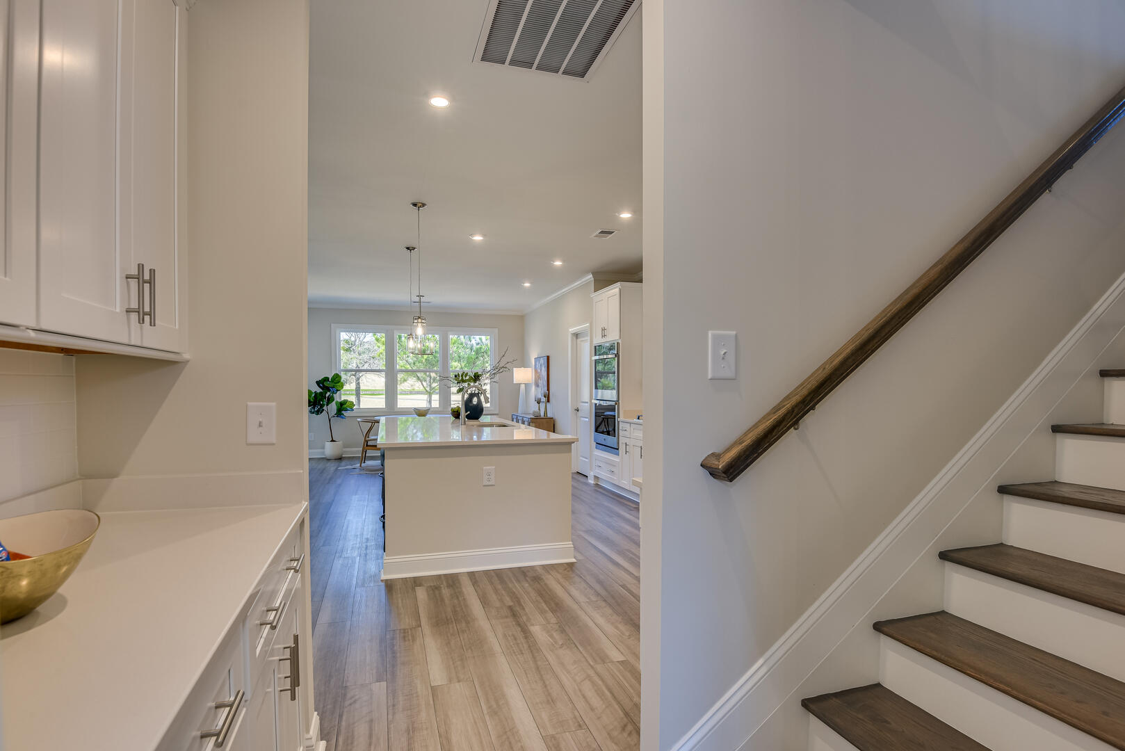 AGS_MVN_Thomas_Model_ButlersPantry