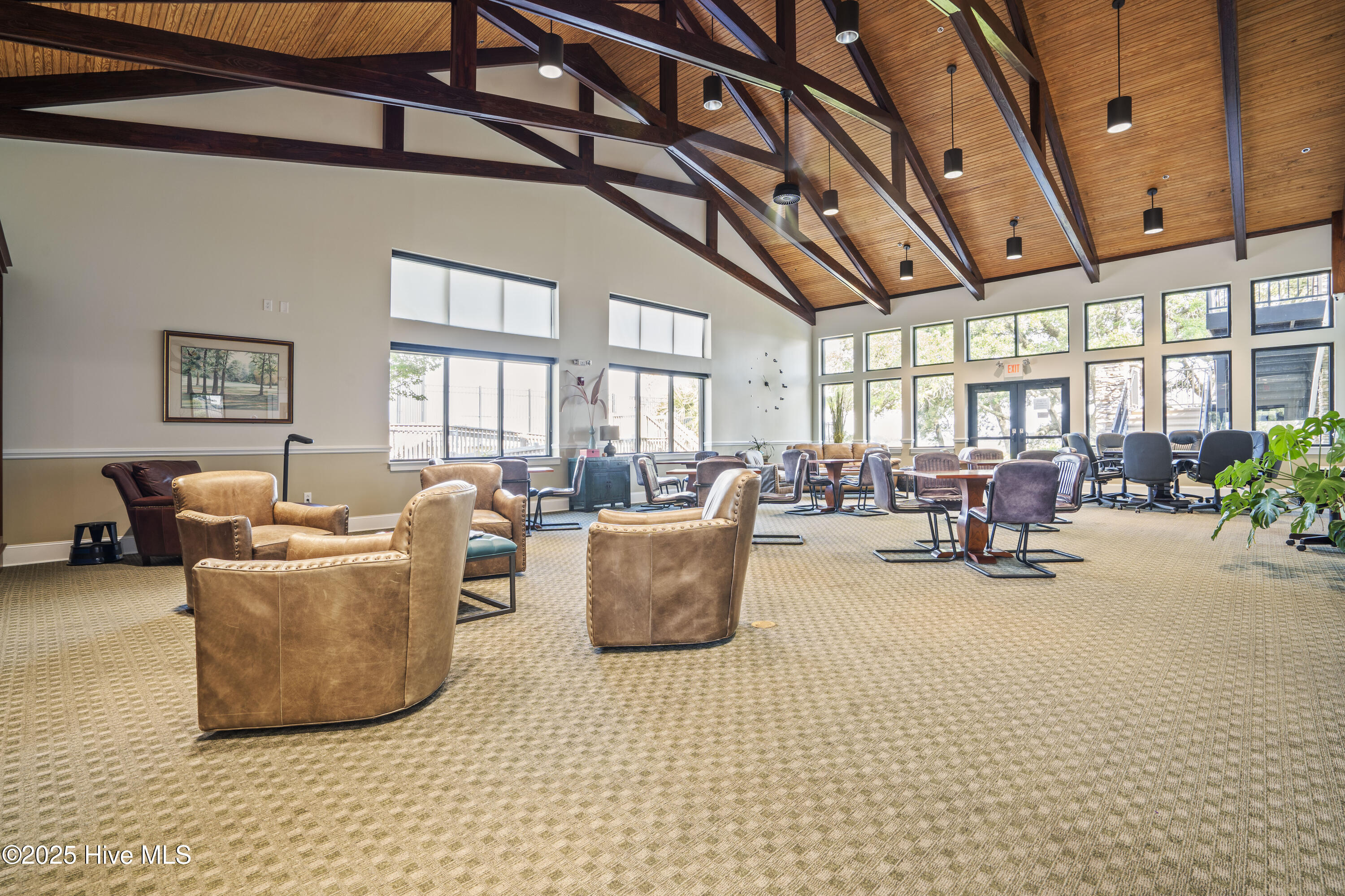 100511764 | Photo 57