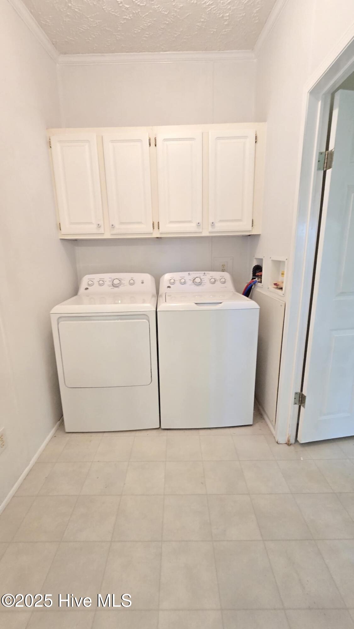 100522277 | Photo 42