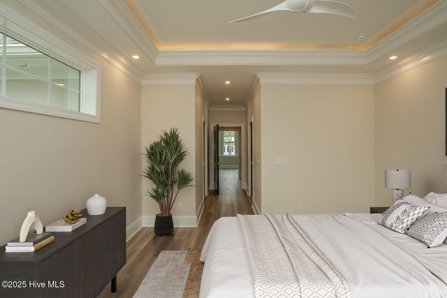 100518368 | Photo 41