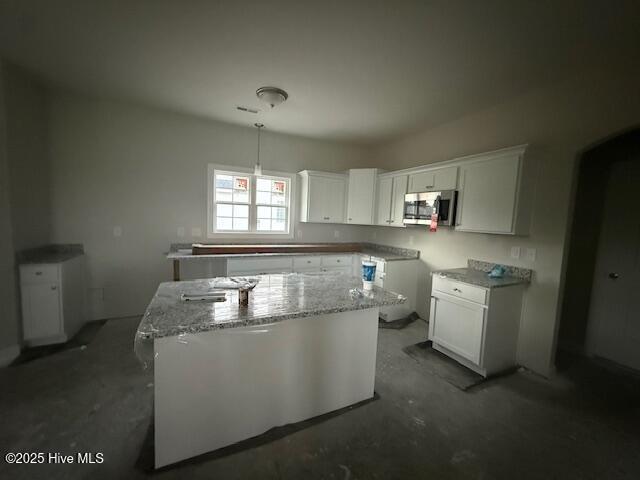 100562805 | Photo 50