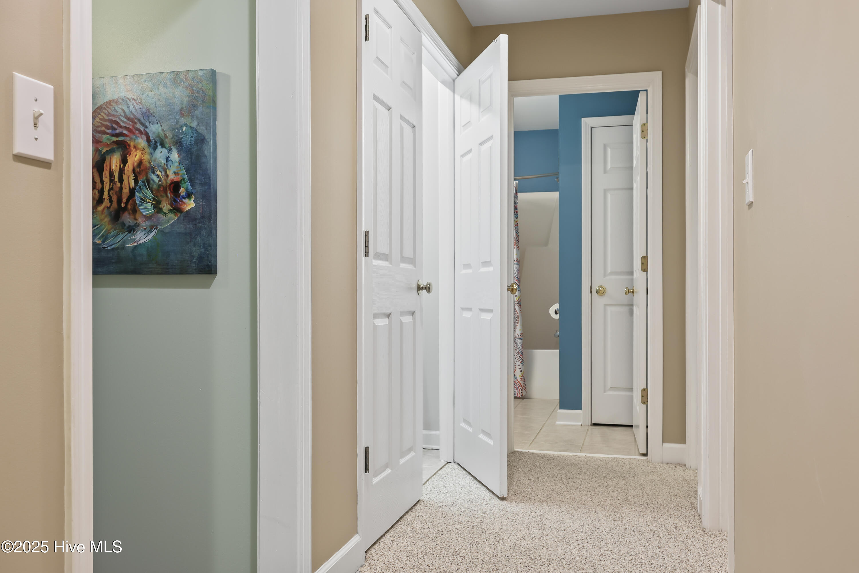 100495853 | Photo 37