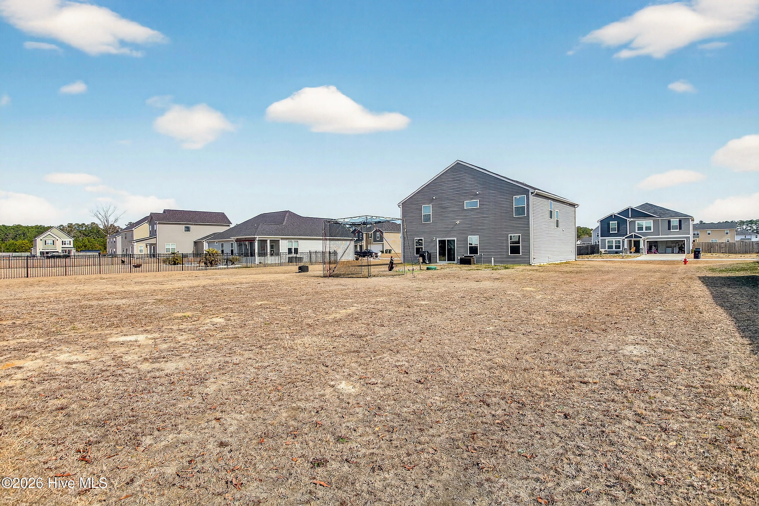 100555689 | Photo 36