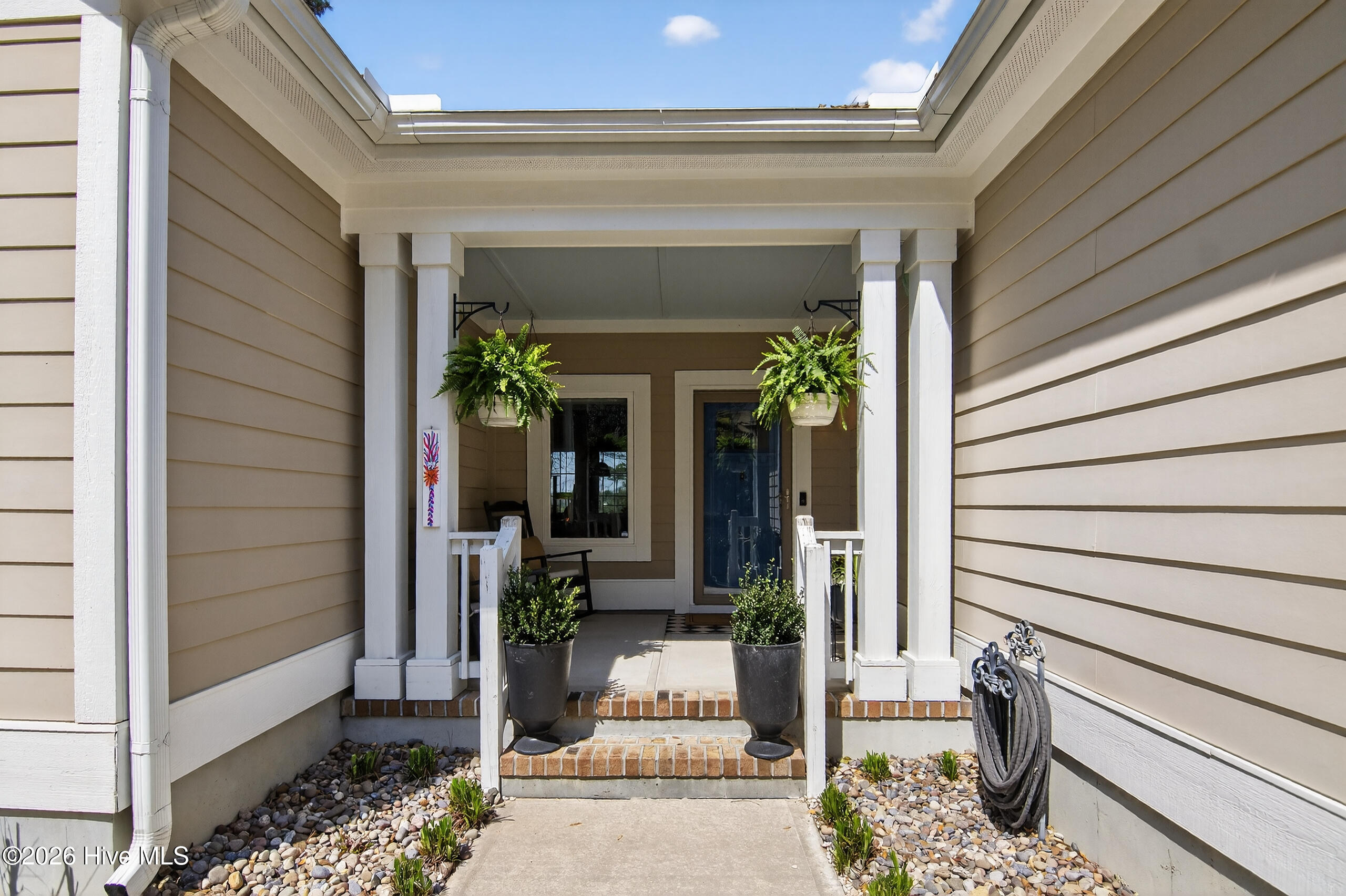 100565321 | Photo 12