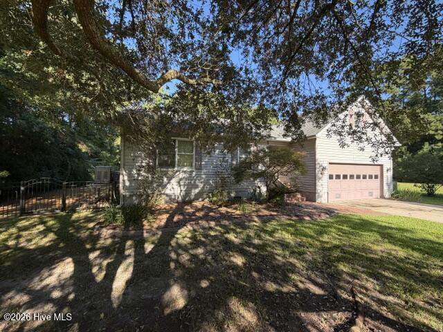 9314 Doris Drive,Oriental
