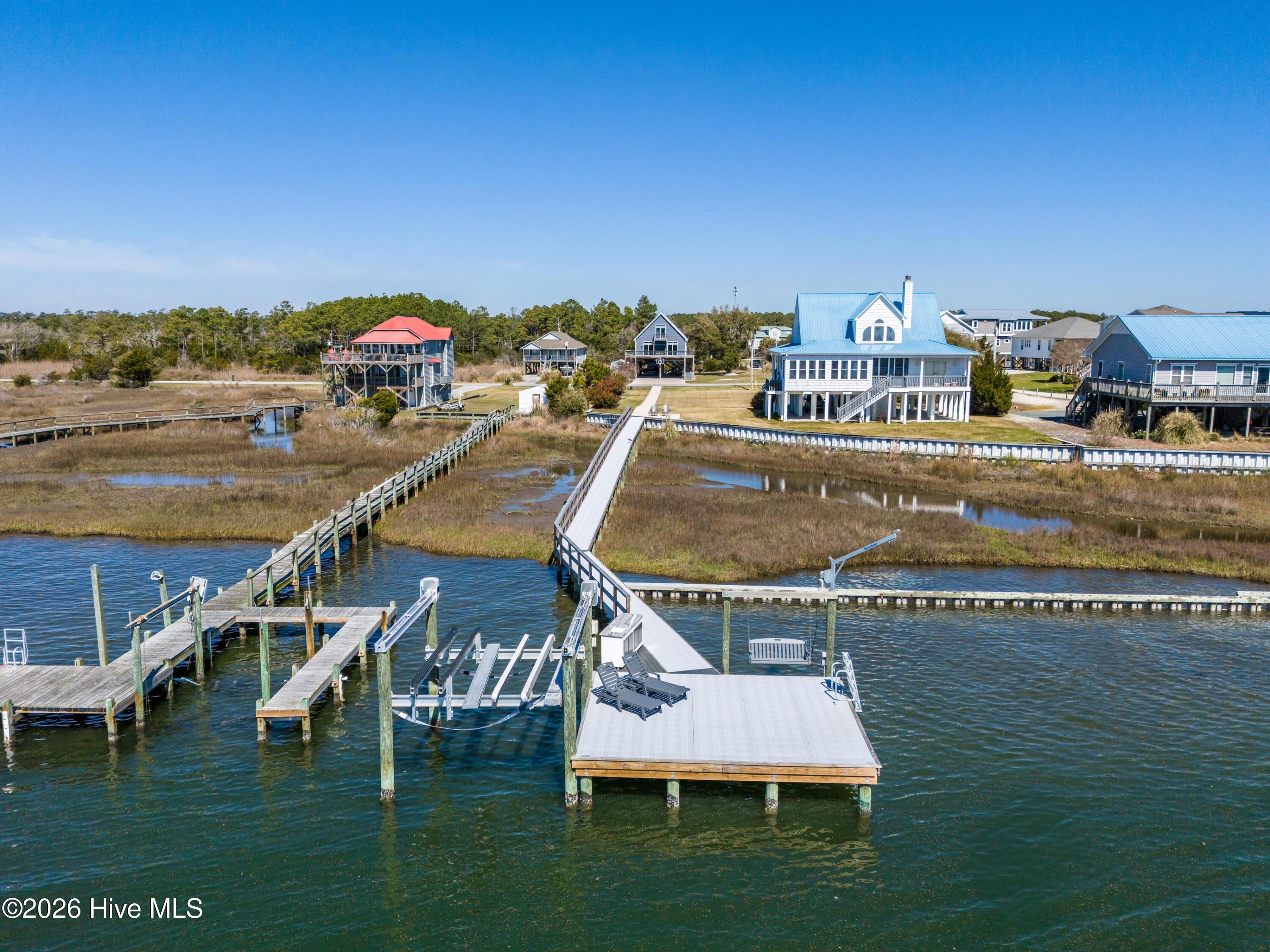 100562204 | Photo 68