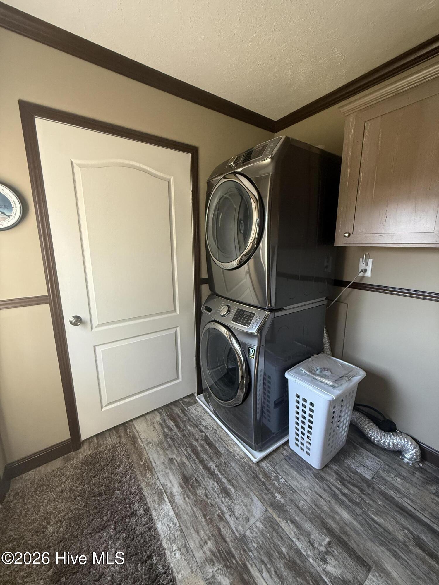 100558789 | Photo 16