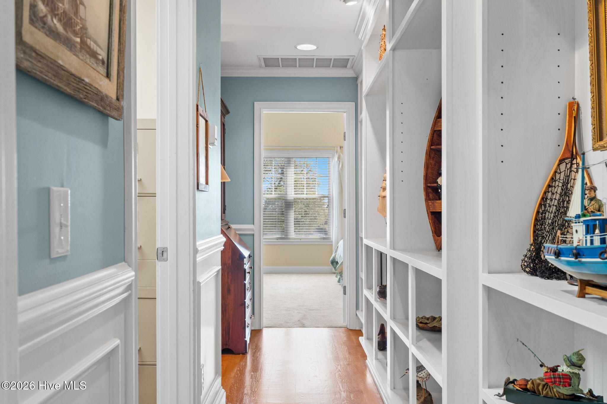 100566344 | Photo 56