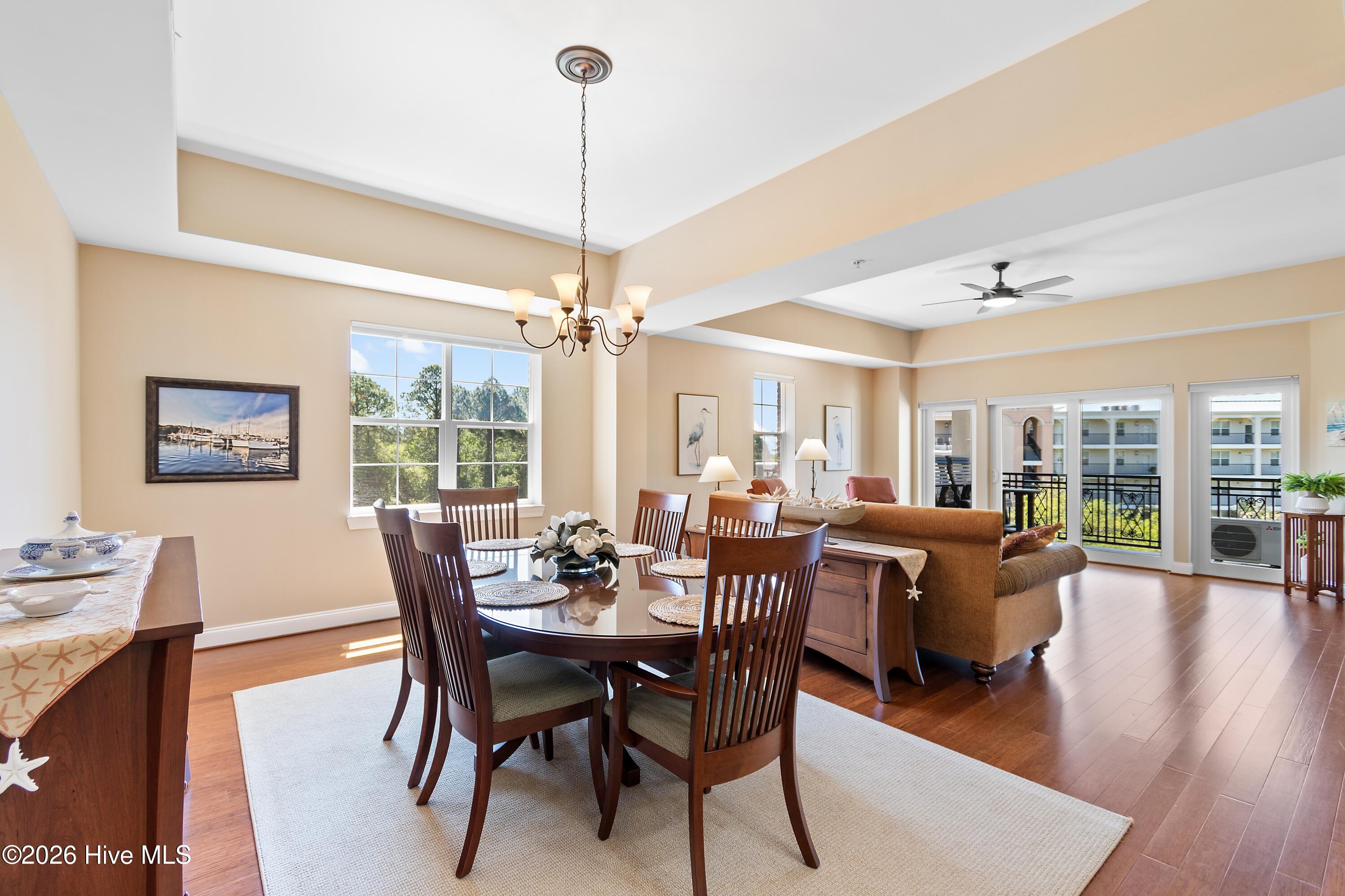 100567297 | Photo 15