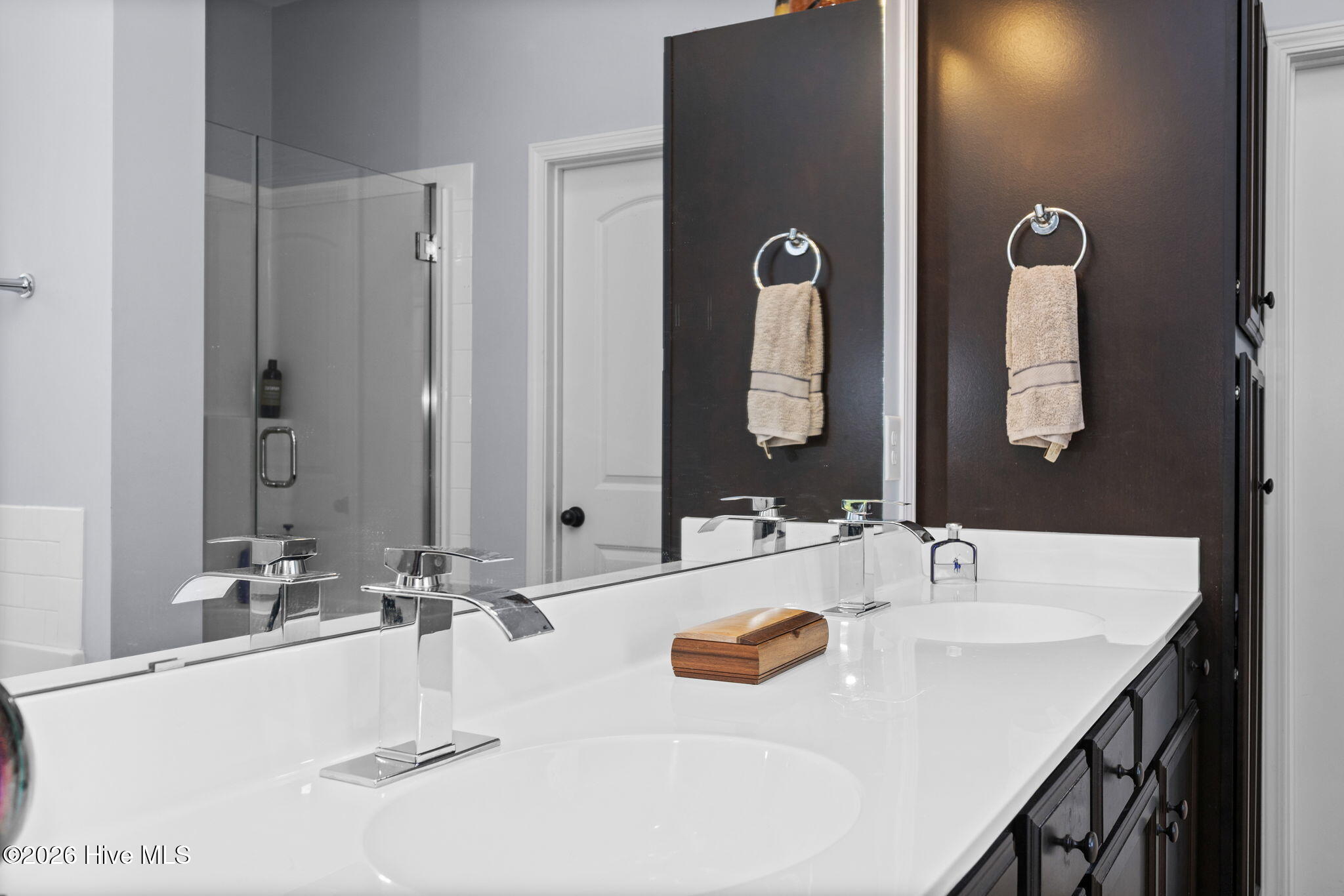 100558397 | Photo 23