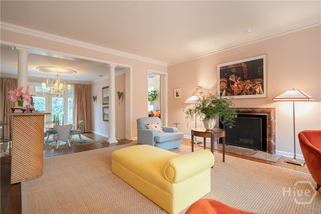 102 E 45th Street, Savannah, GA 31405 Listing Photo  3
