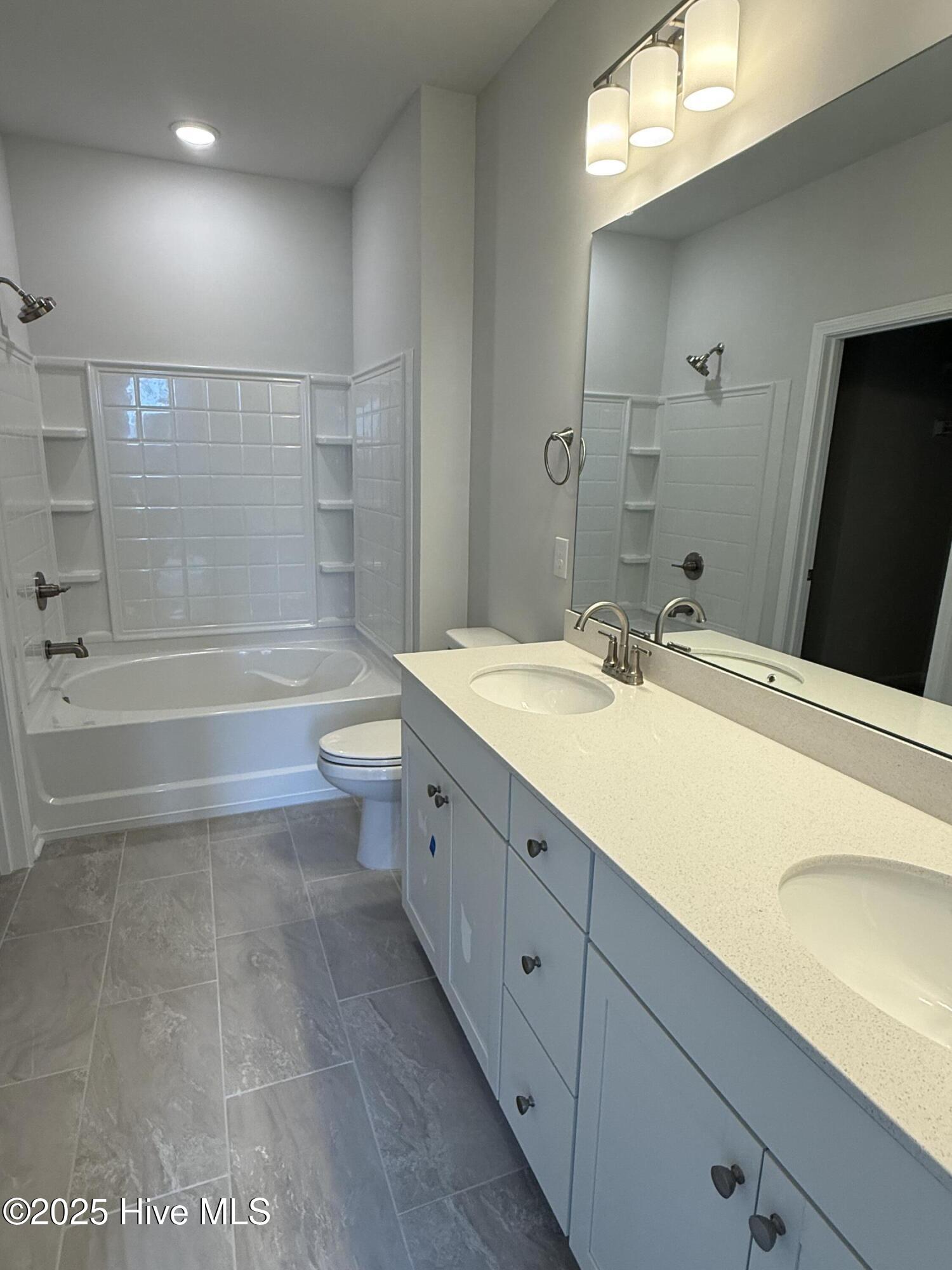 100538146 | Photo 10