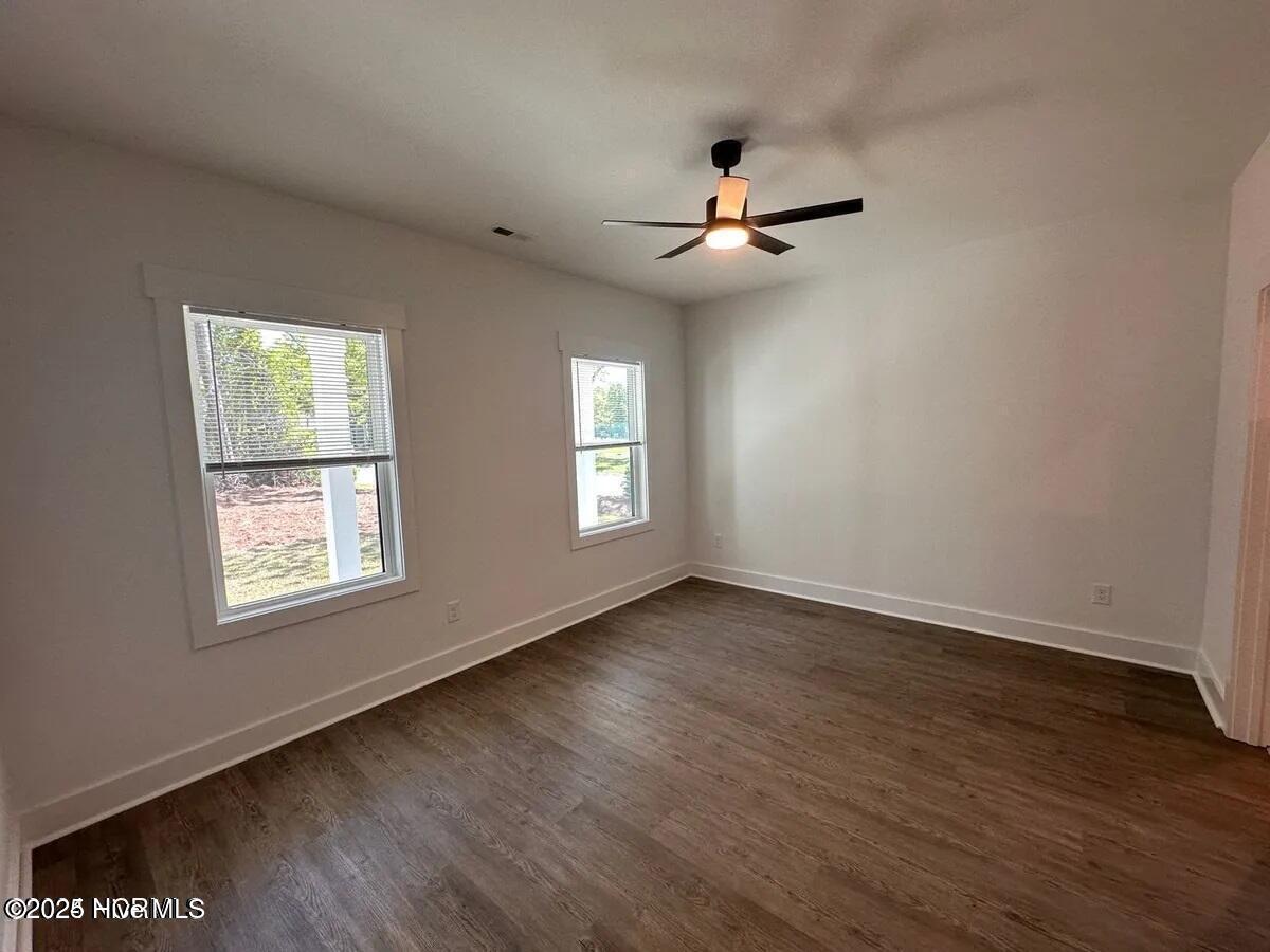 100554159 | Photo 12