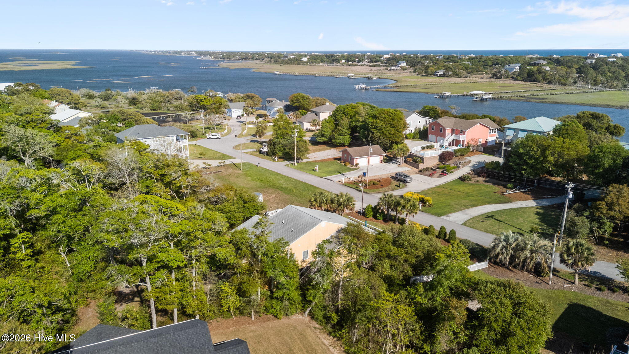 100568584 | Photo 46