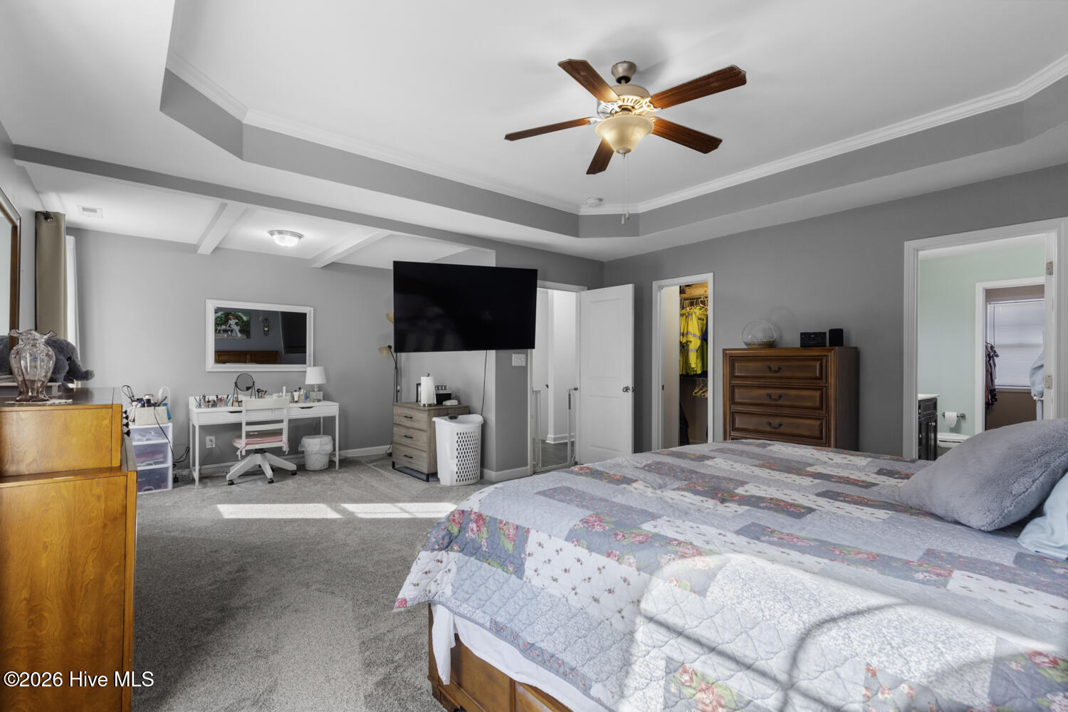 100548430 | Photo 19