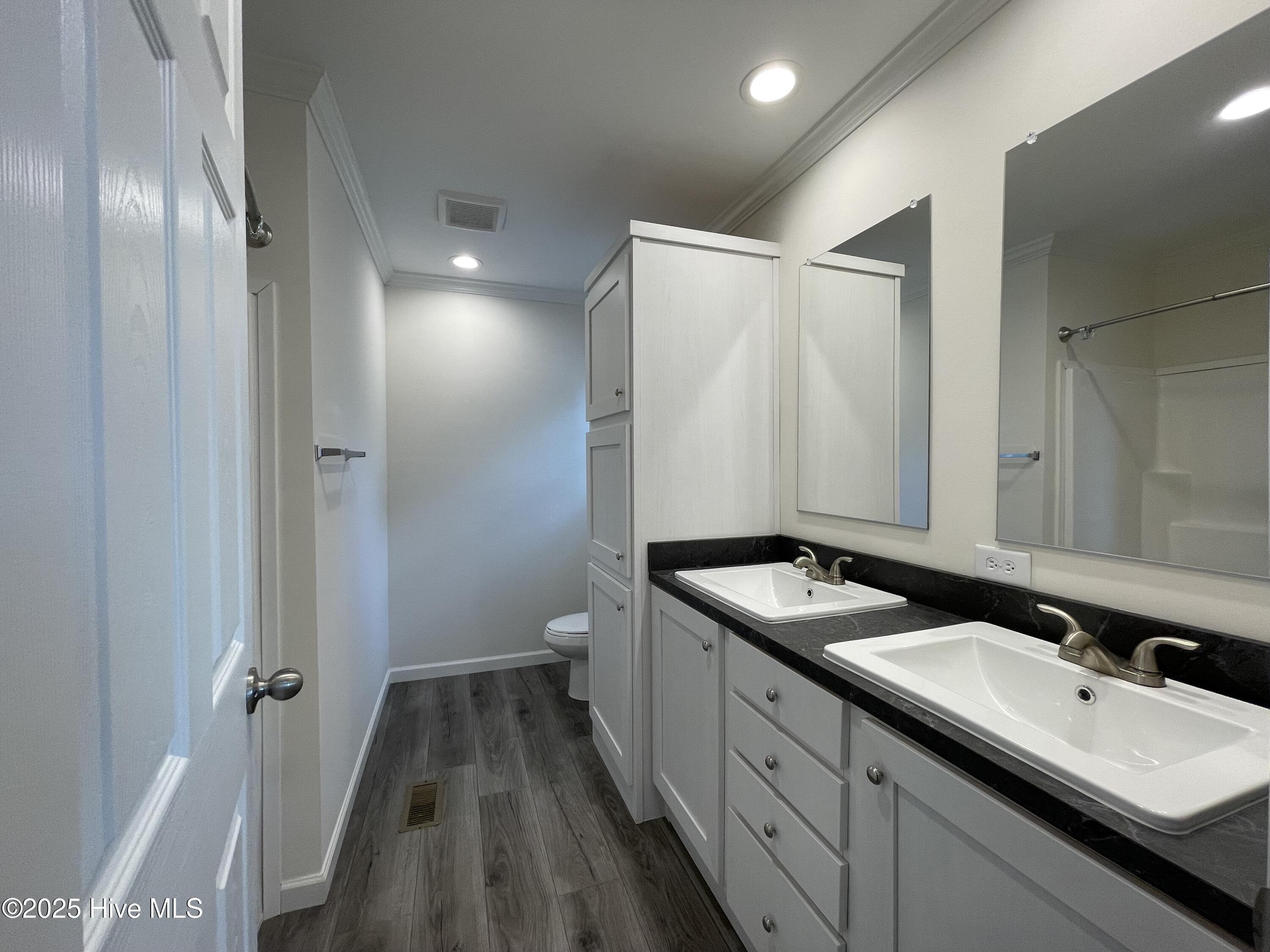 100536186 | Photo 21