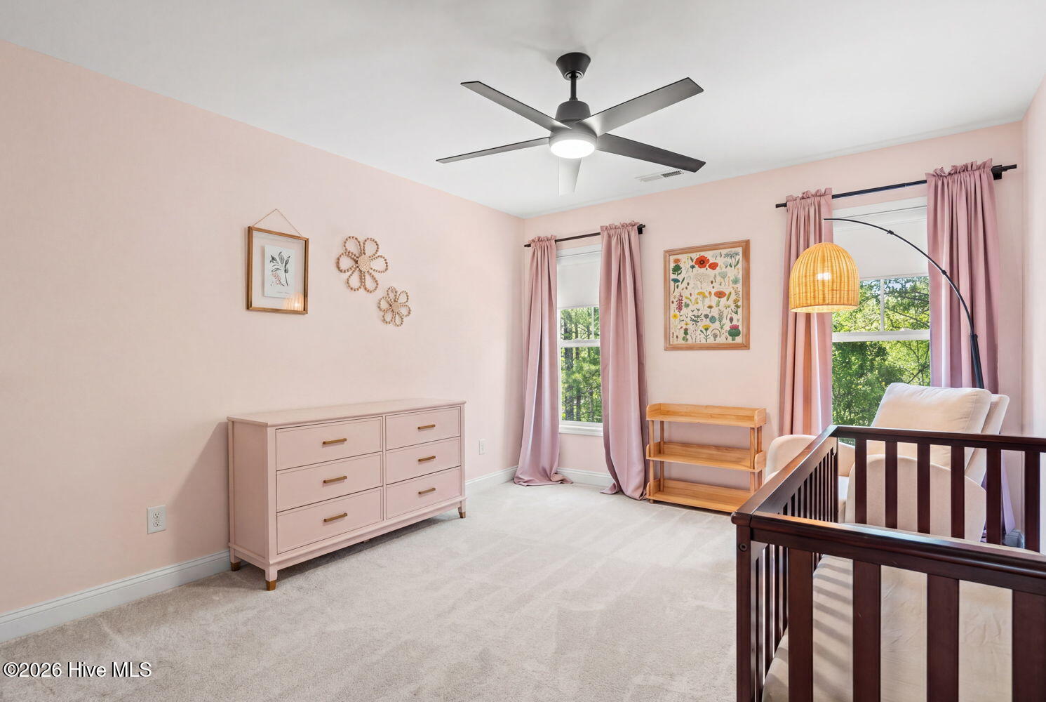 100566892 | Photo 38