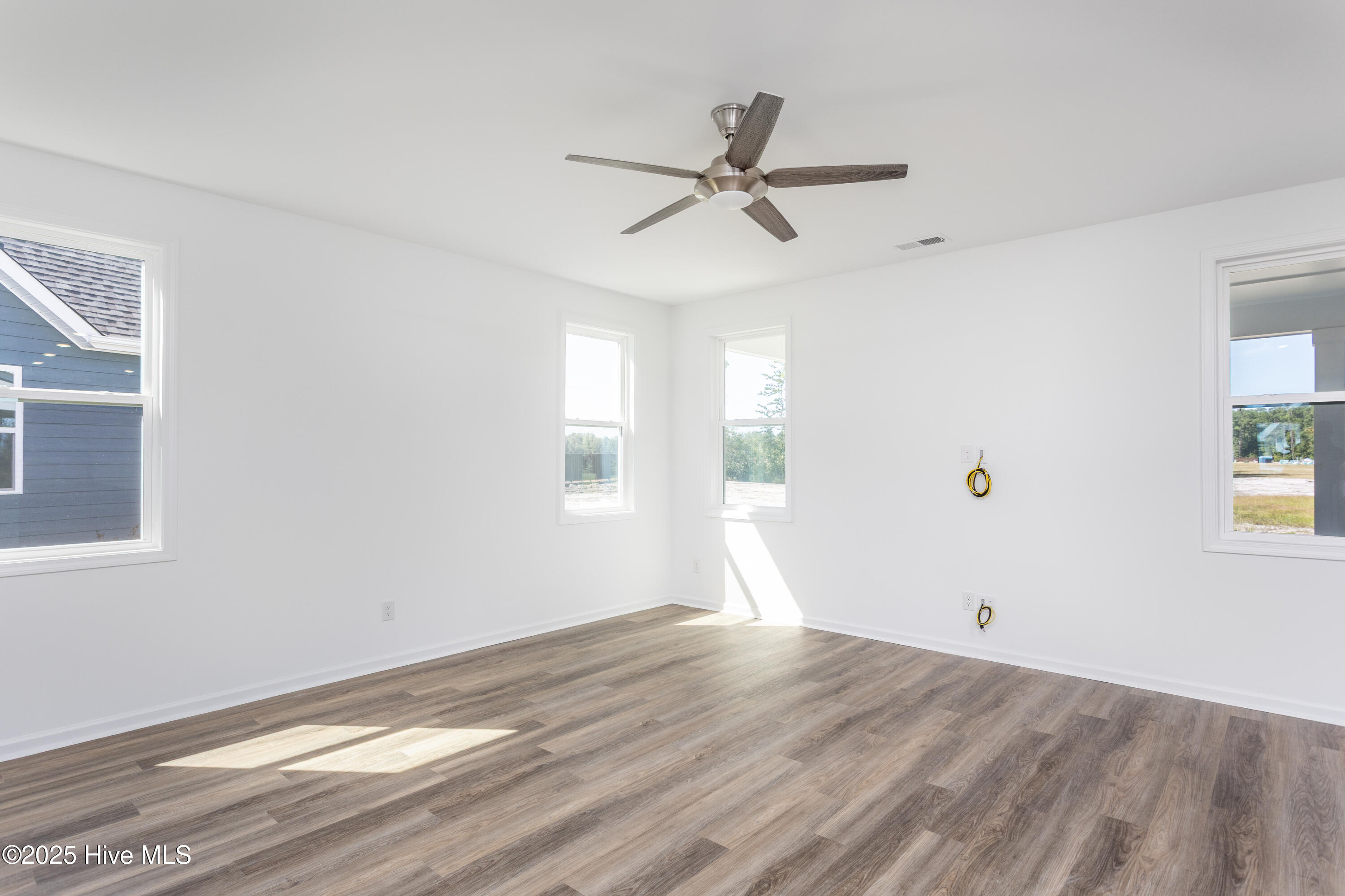 100504339 | Photo 19