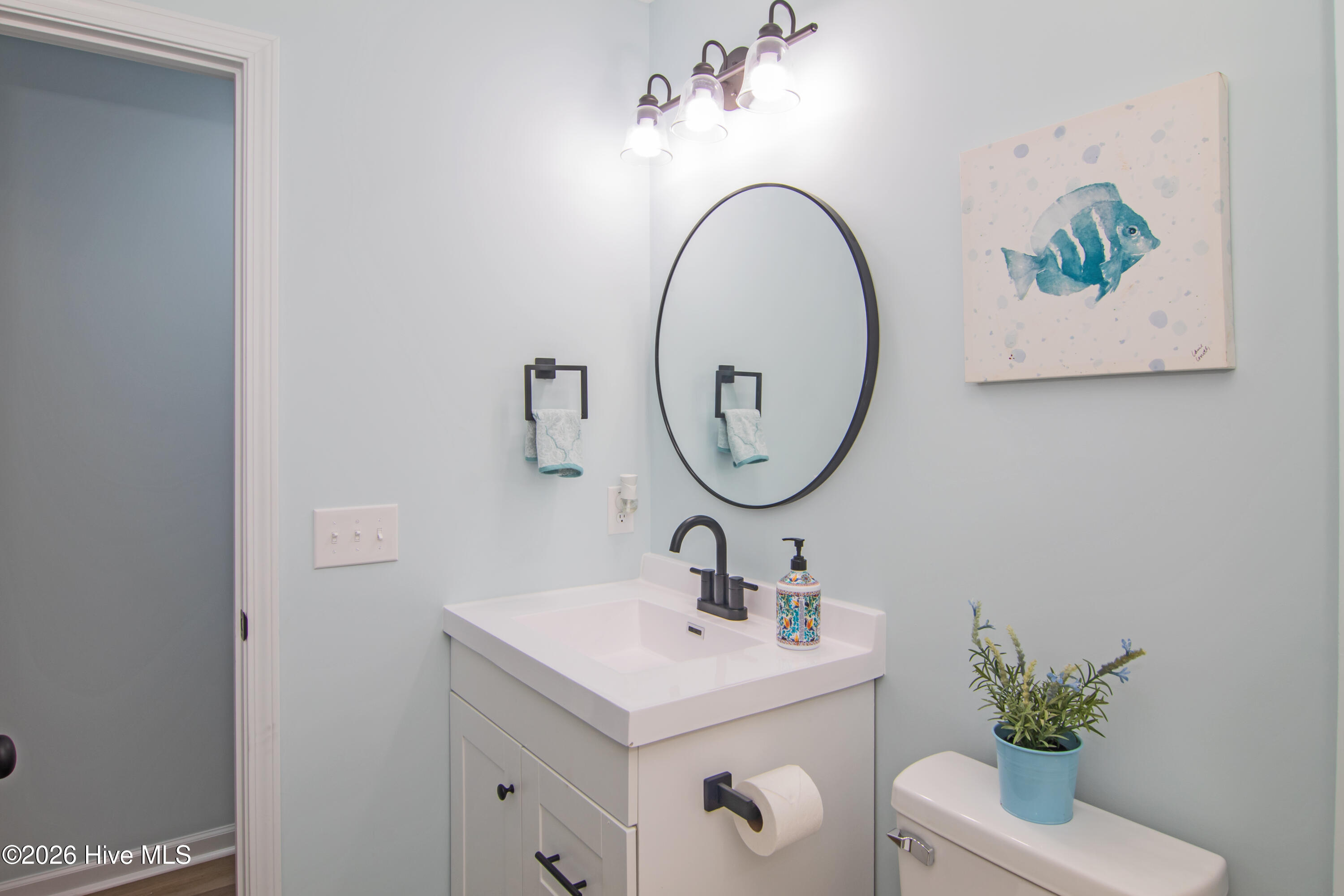 100557960 | Photo 13