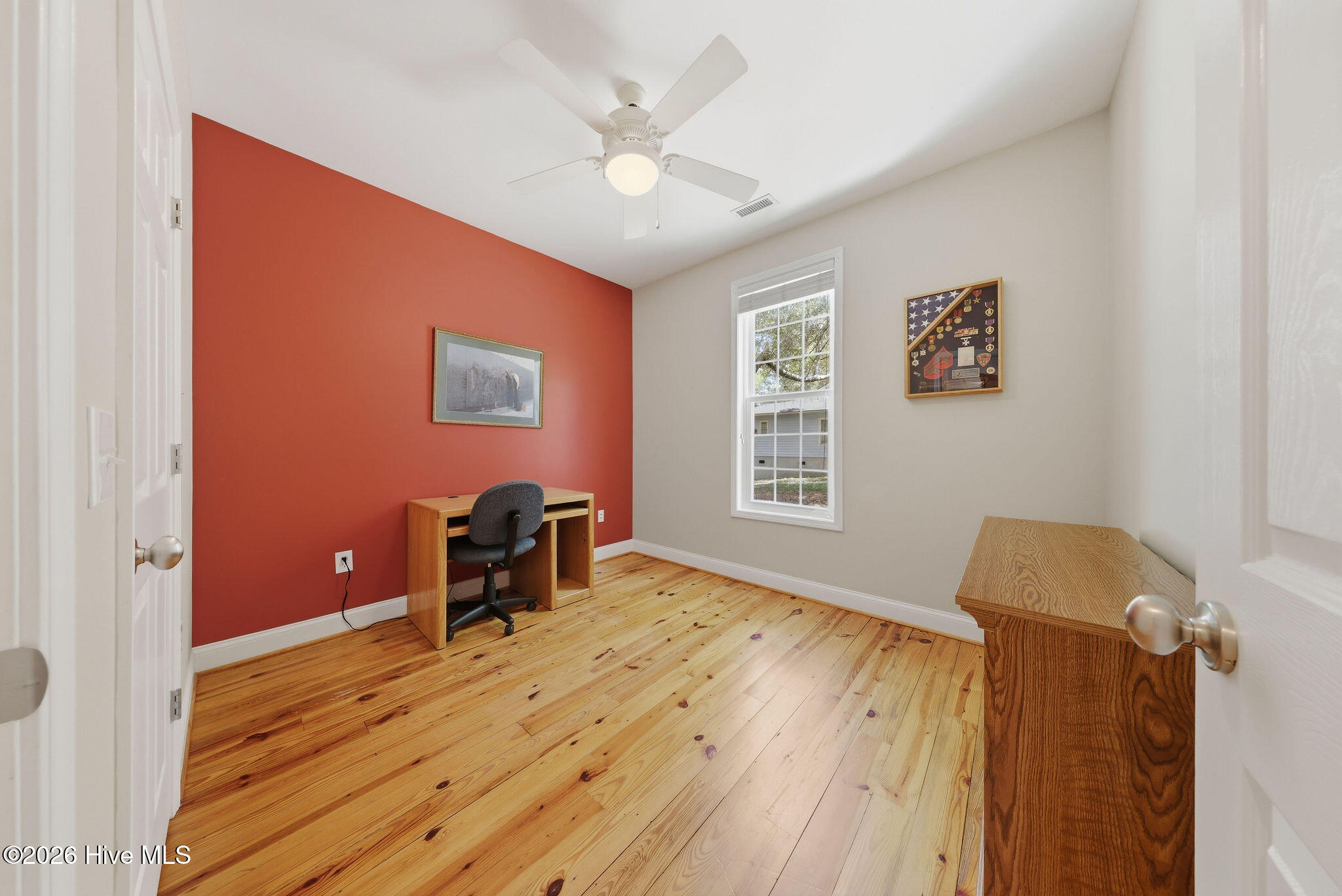 100567375 | Photo 46