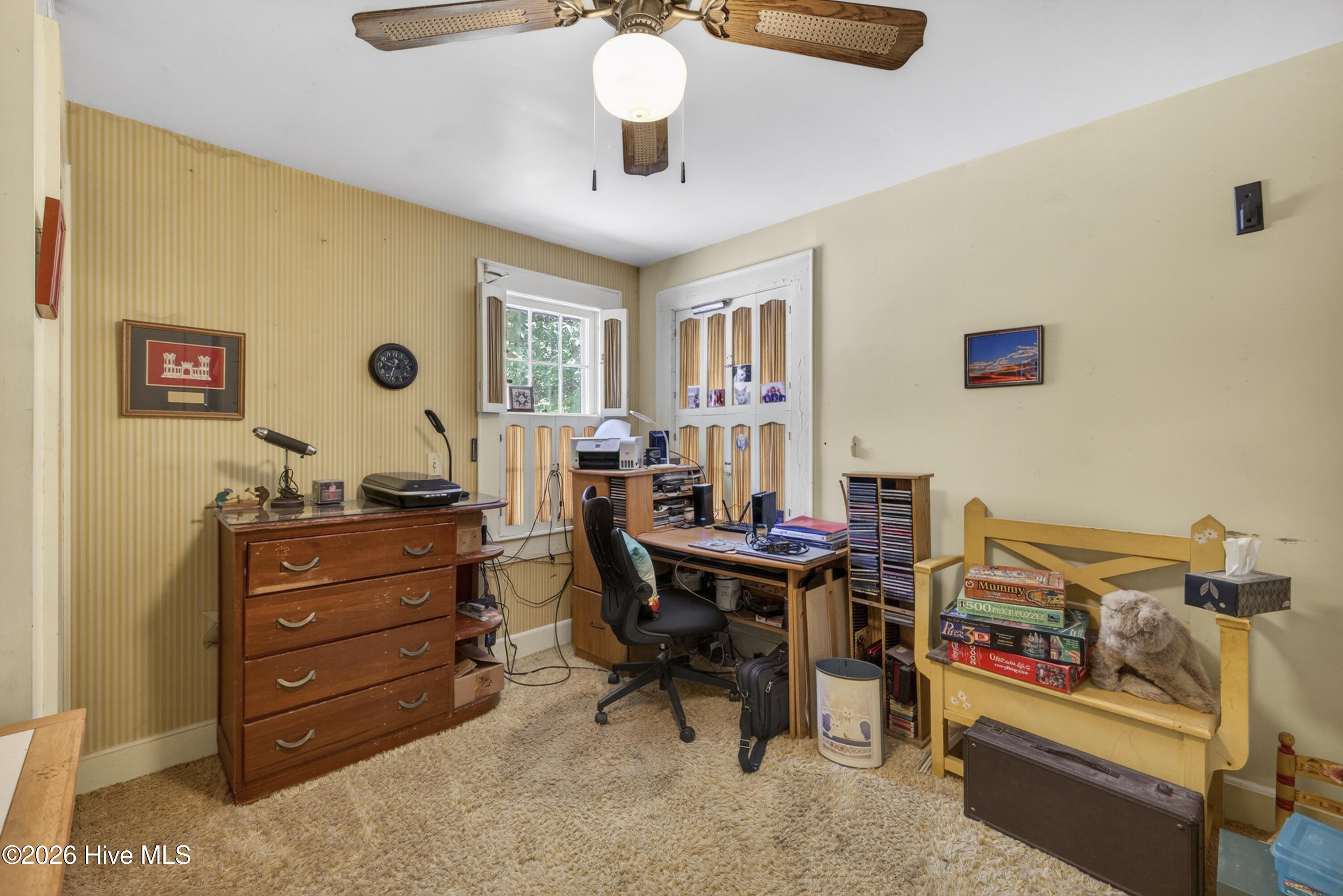 100569316 | Photo 34