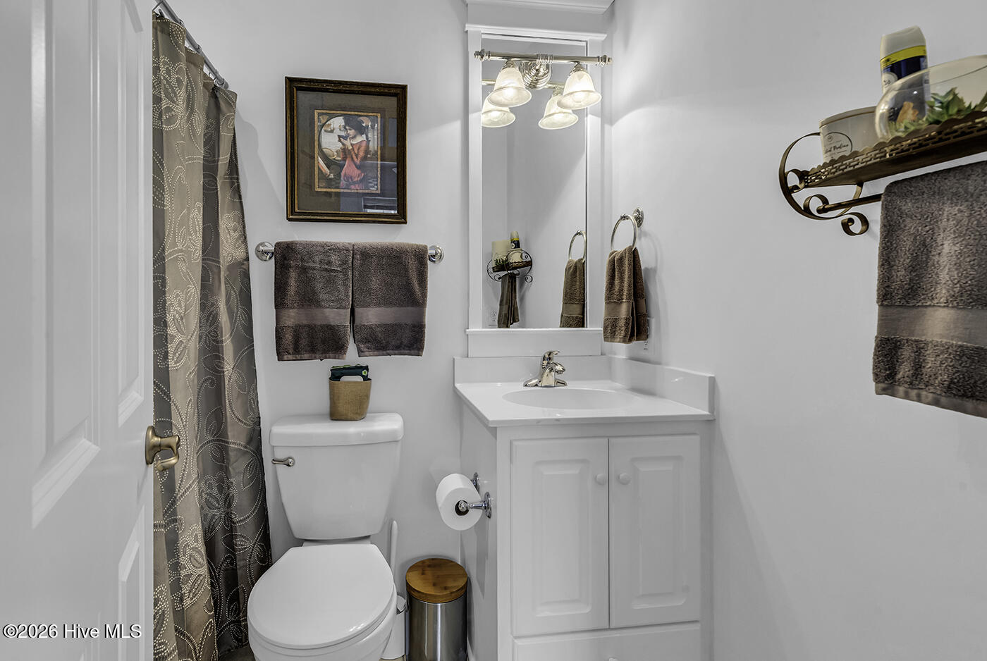 100566110 | Photo 27