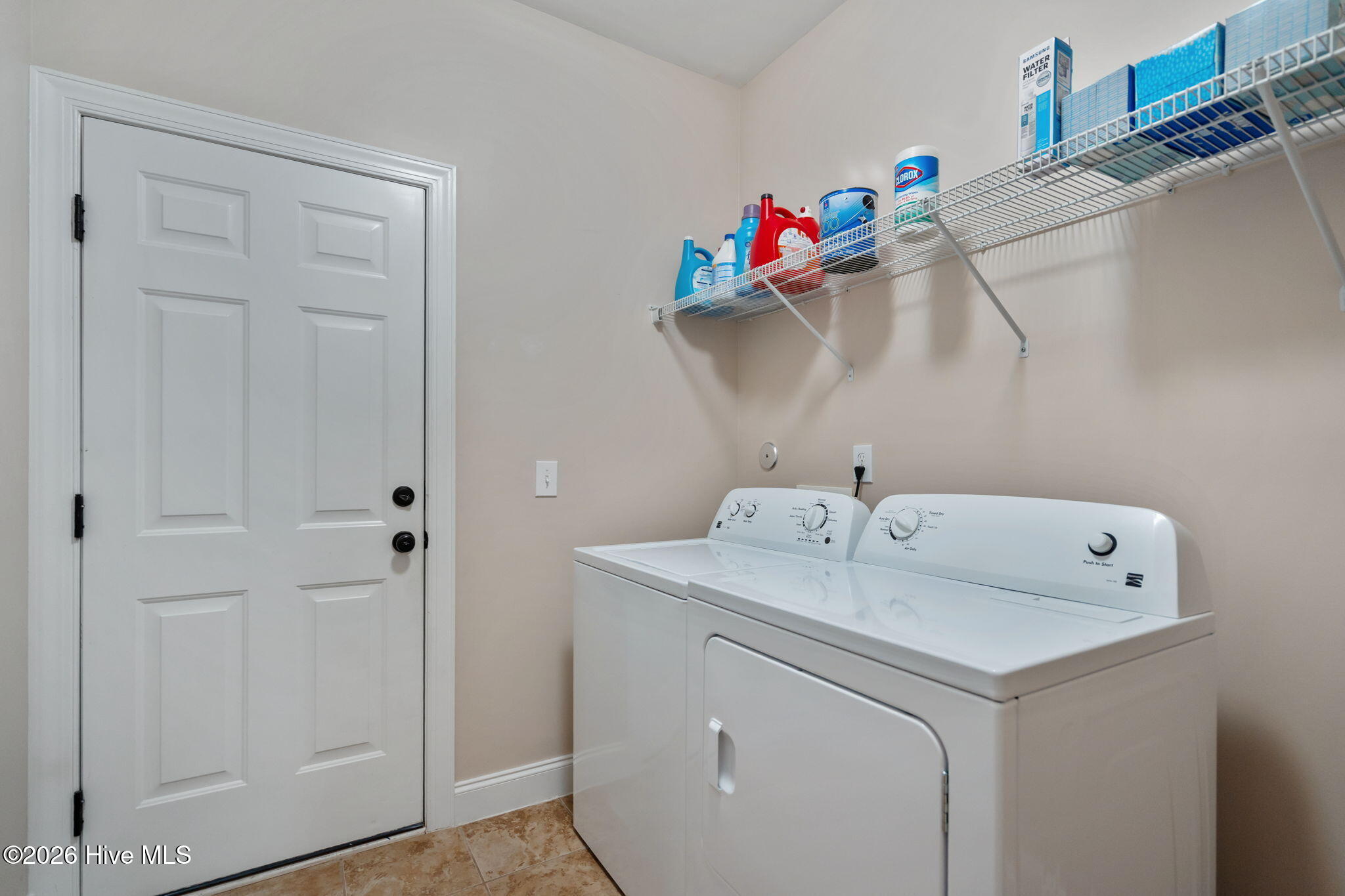 100568496 | Photo 31