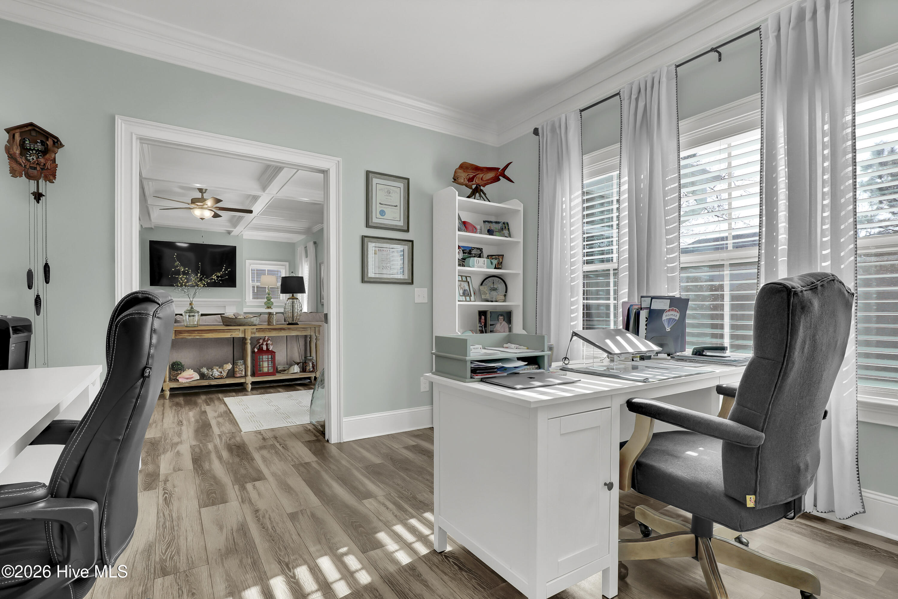 100558429 | Photo 24