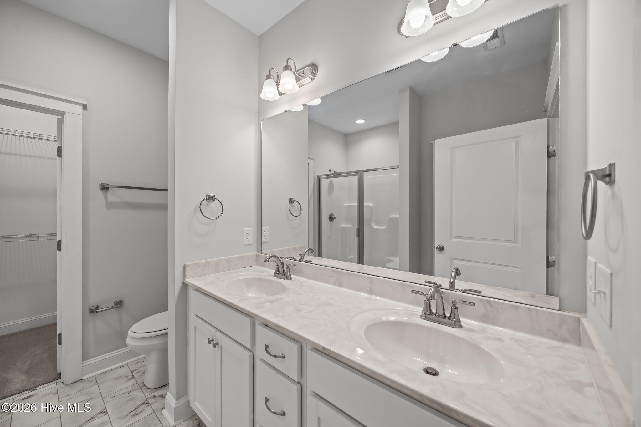 1819 Fox Den Way UNIT 3, Greenville, NC, 27858