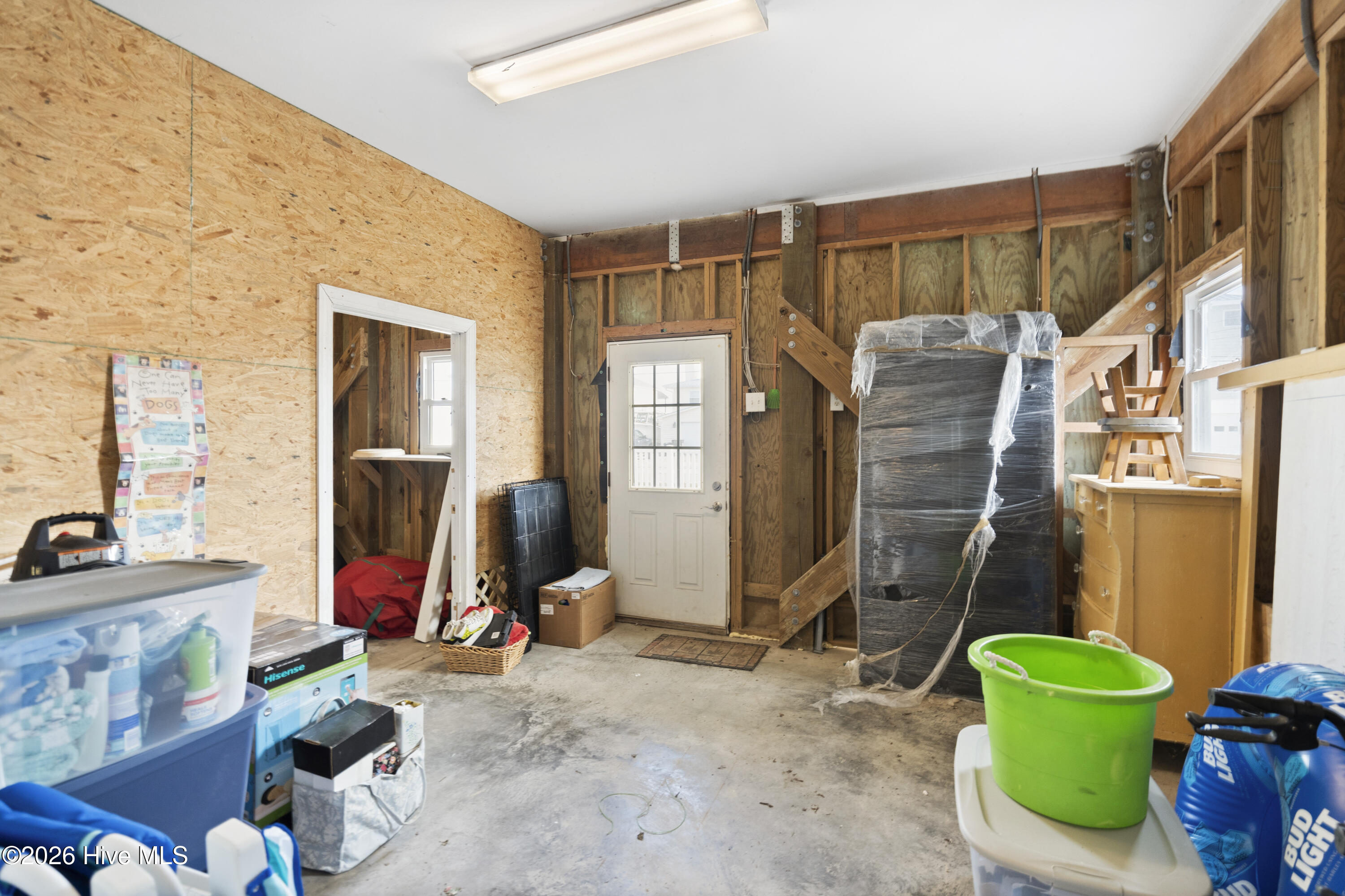 100555944 | Photo 66