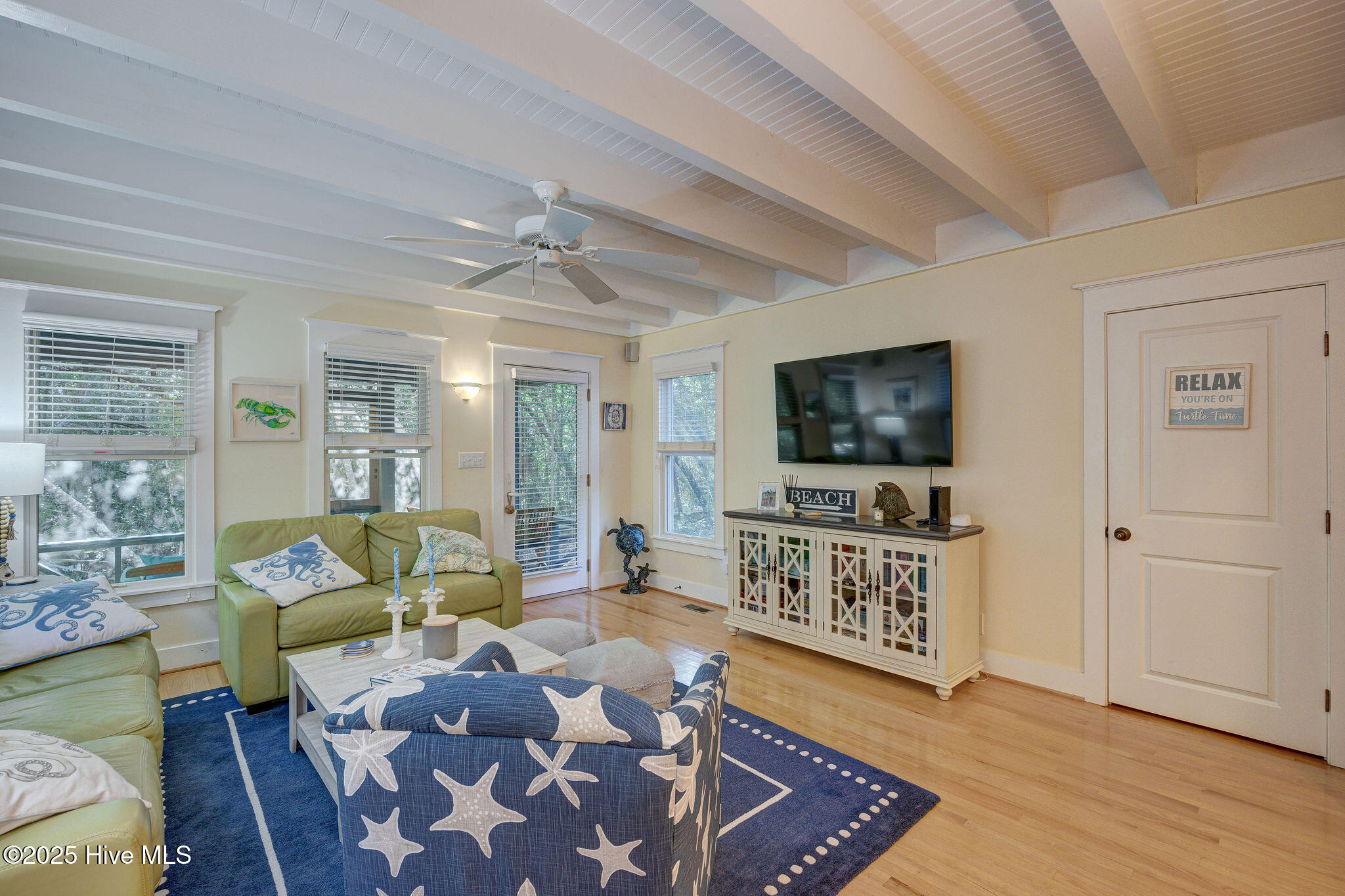 100531577 | Photo 23