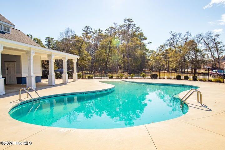 100564087 | Photo 45