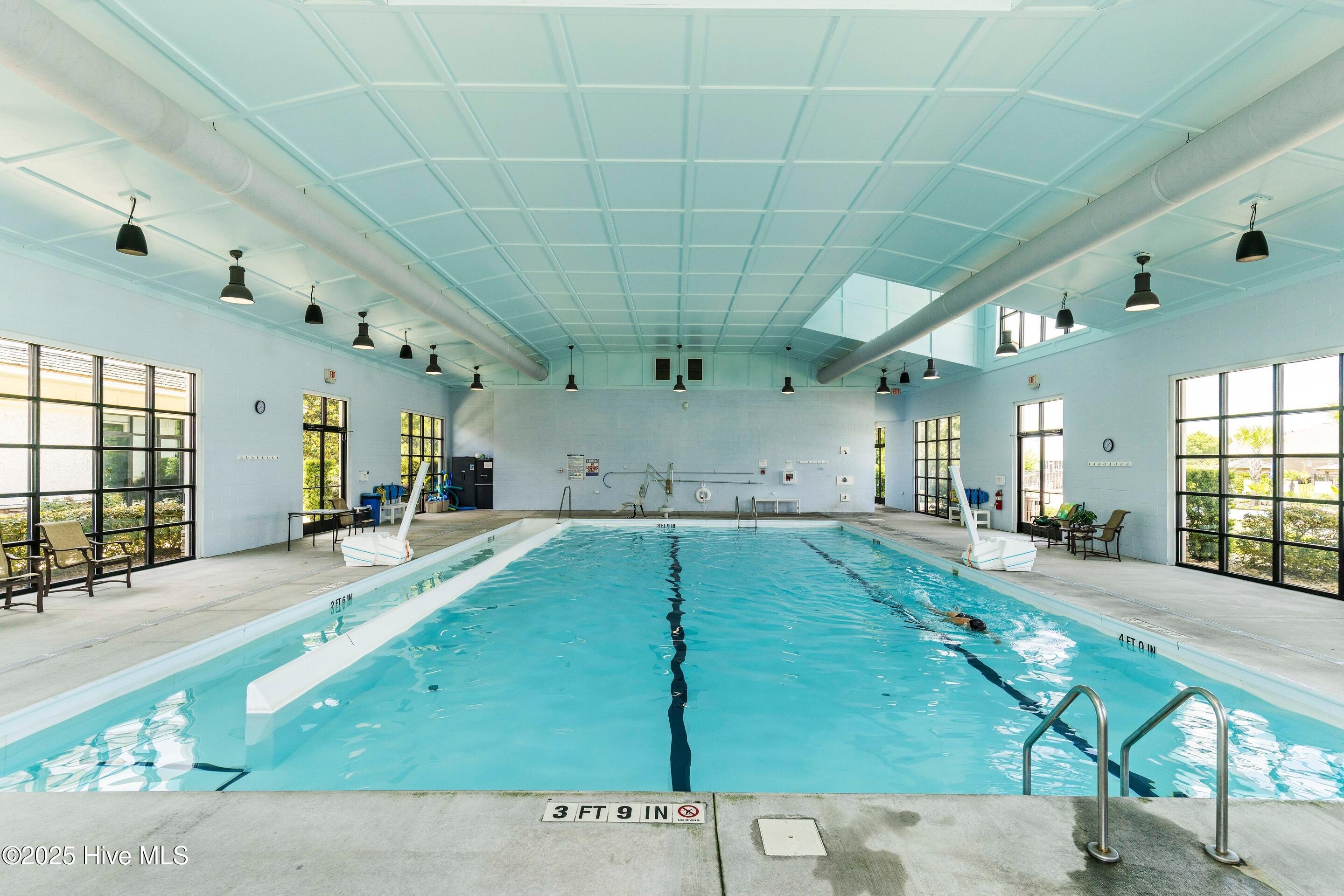 100521657 | Photo 67