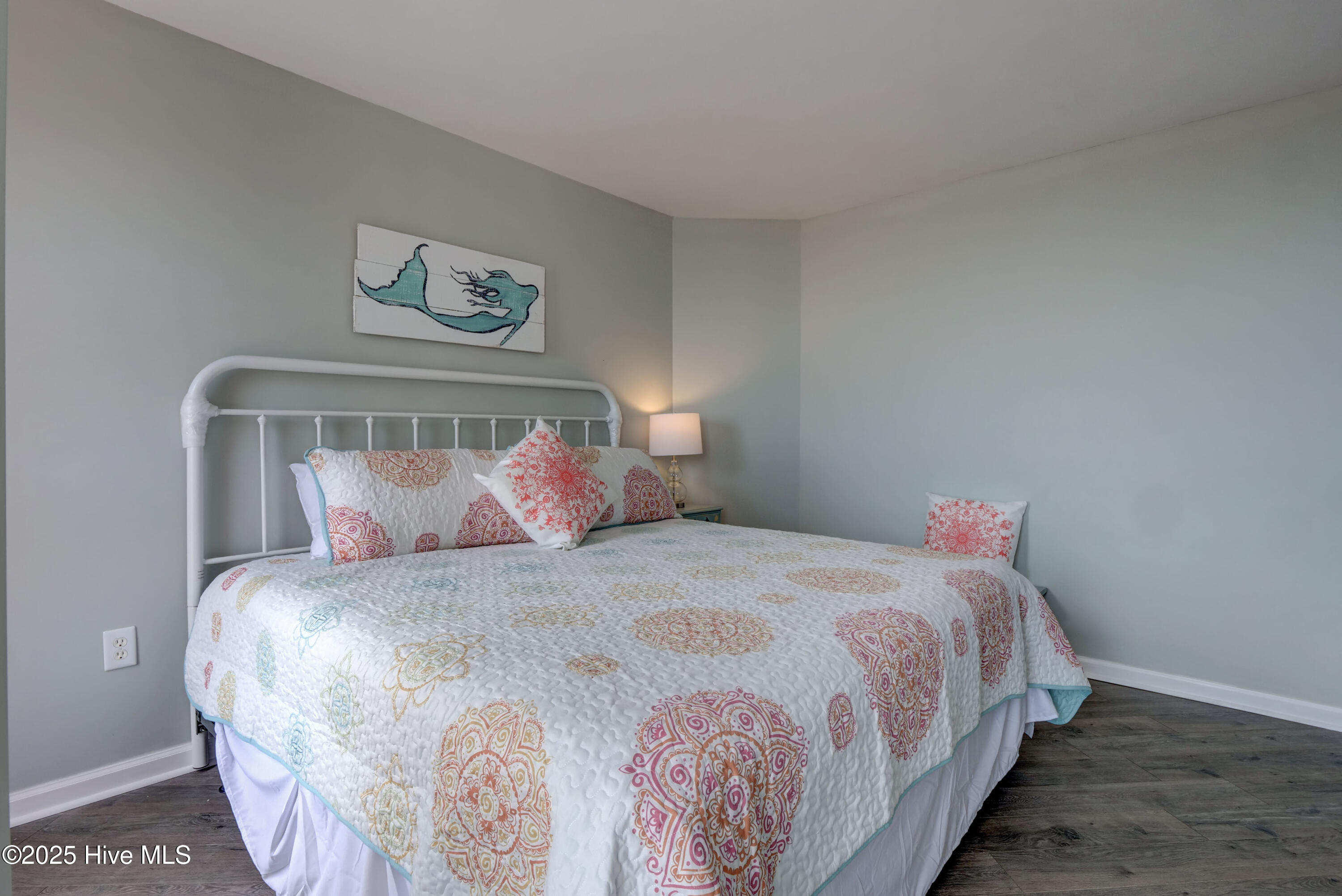 100519676 | Photo 14