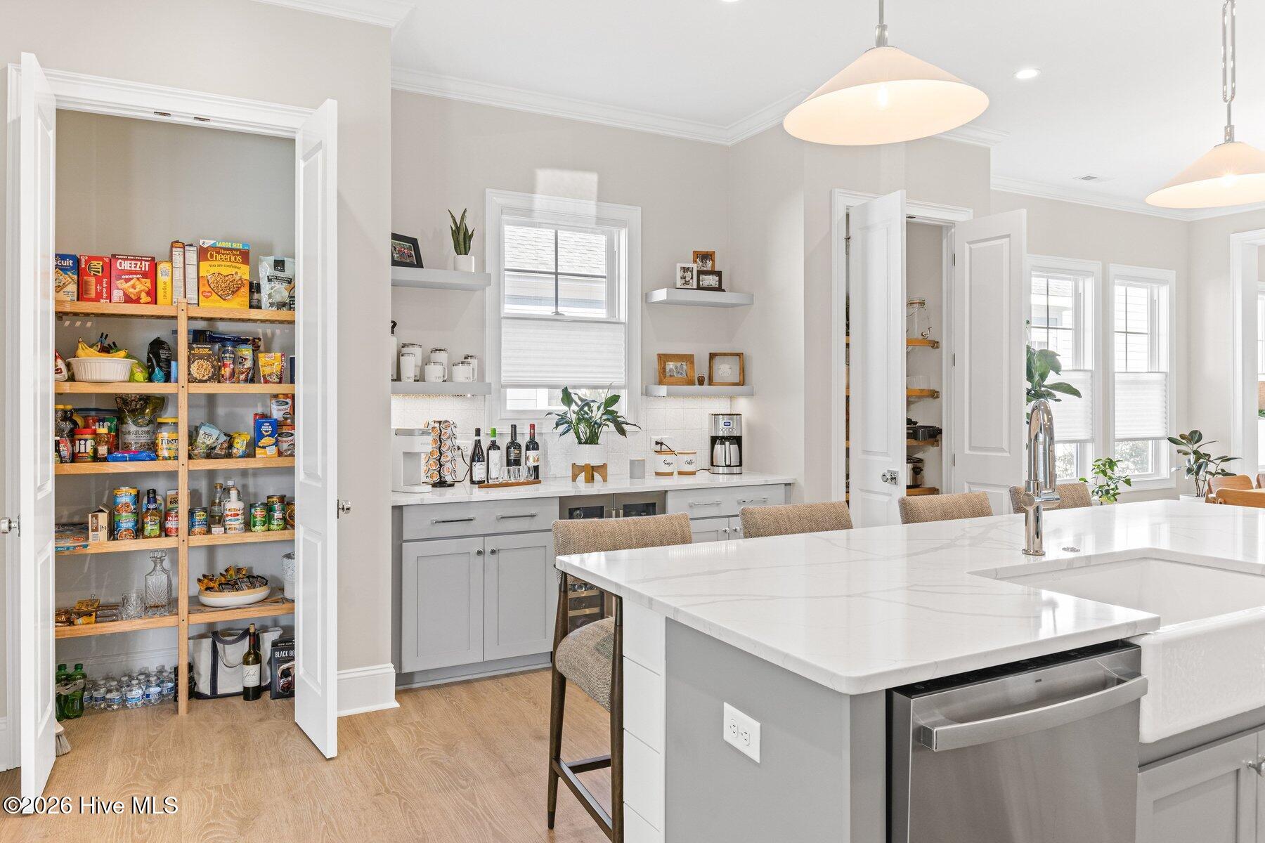 100553656 | Photo 15