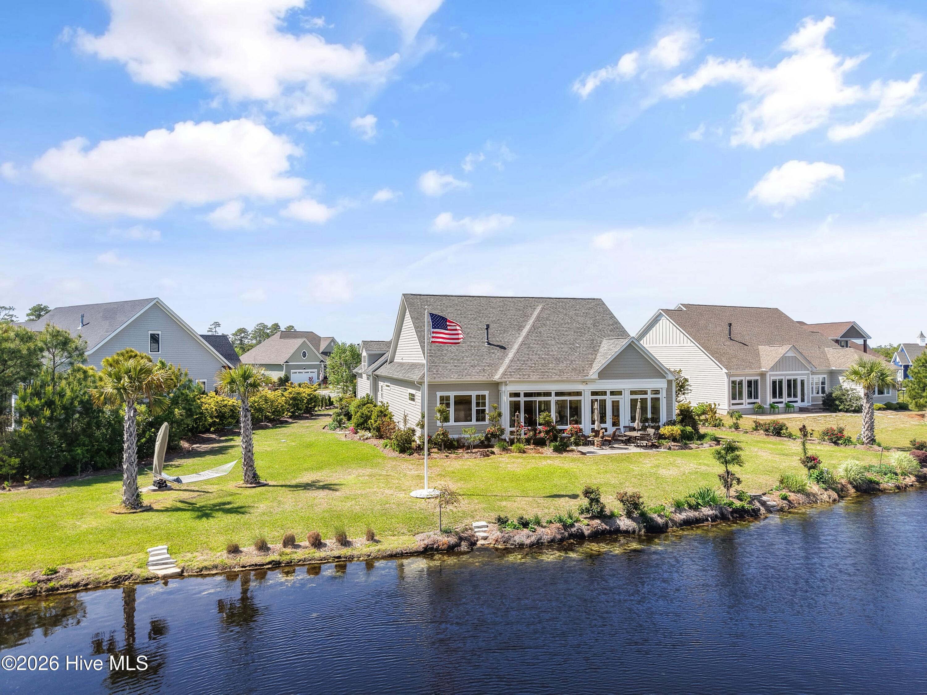 100560288 | Photo 109