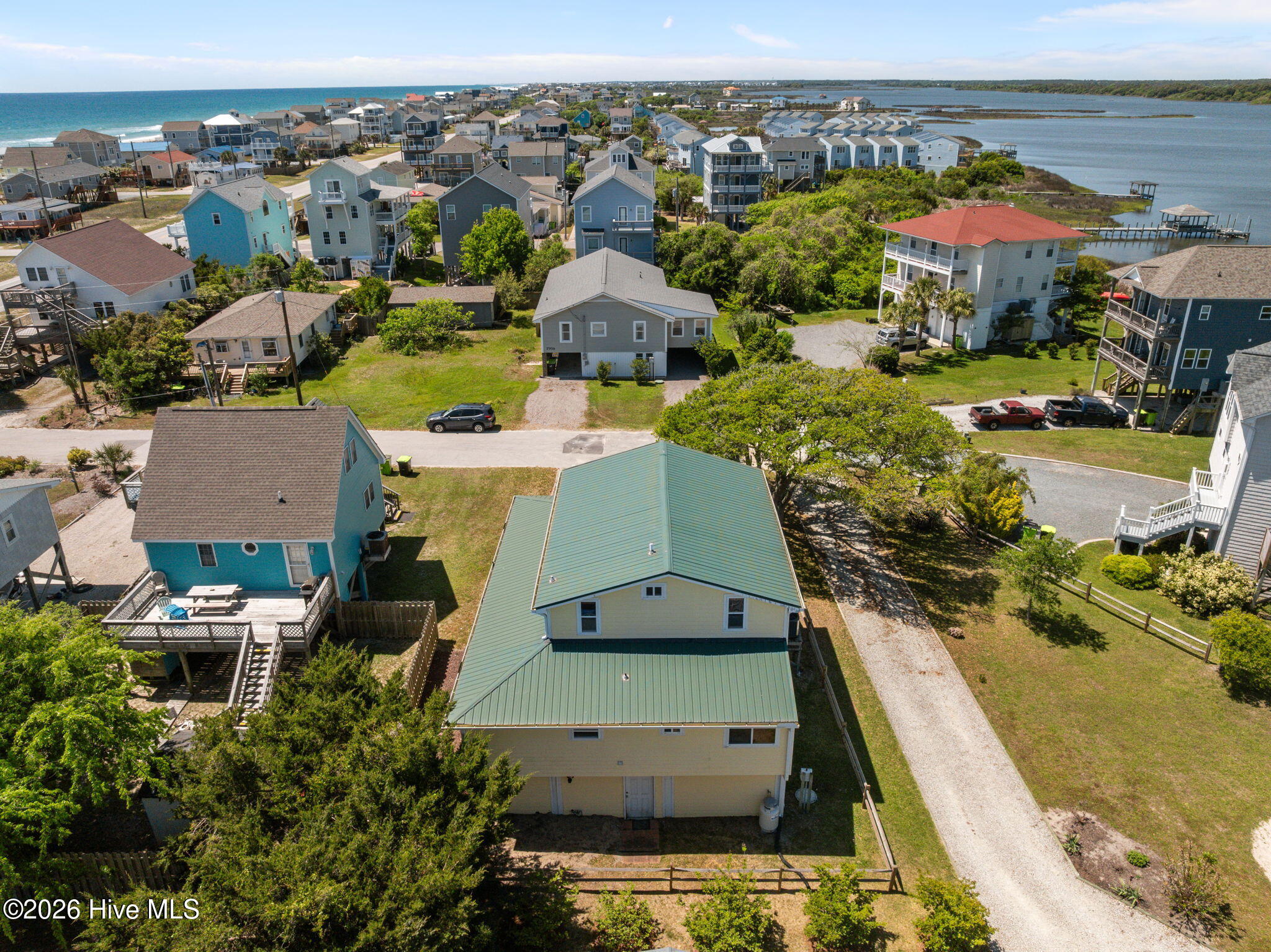 100569093 | Photo 15